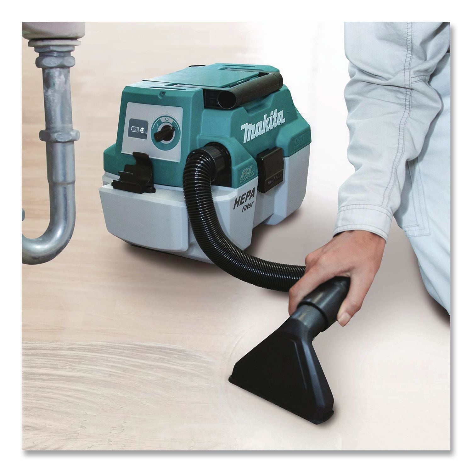 LXT 18 V Li-Ion HEPA Dust Extractor/Vacuum (Tool Only), 2 Gal Tank Capacity, Black/Teal/White