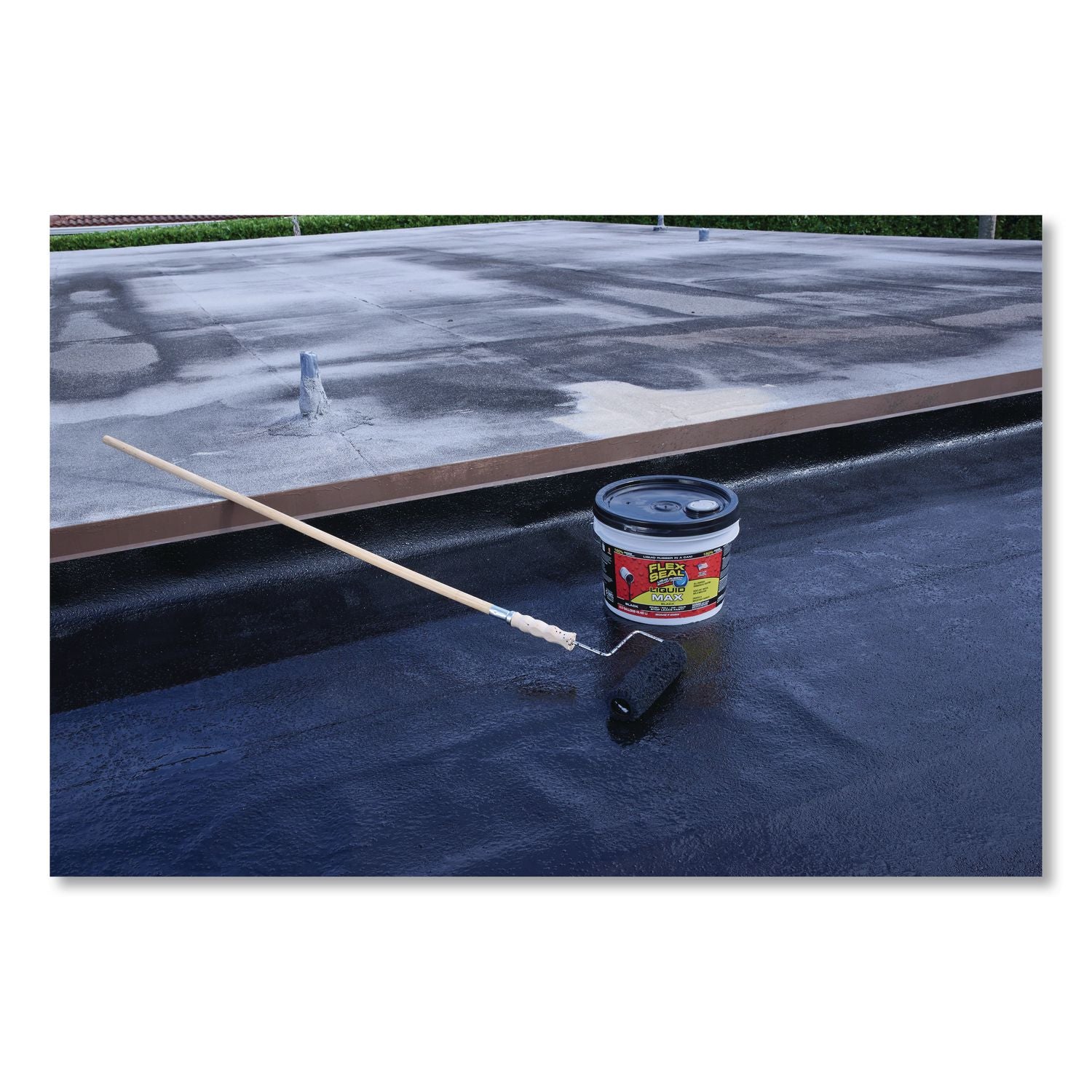 Flex Seal Liquid Rubber Sealant Coating Liquid Max, 2.5 Gal Bucket, Dries Black