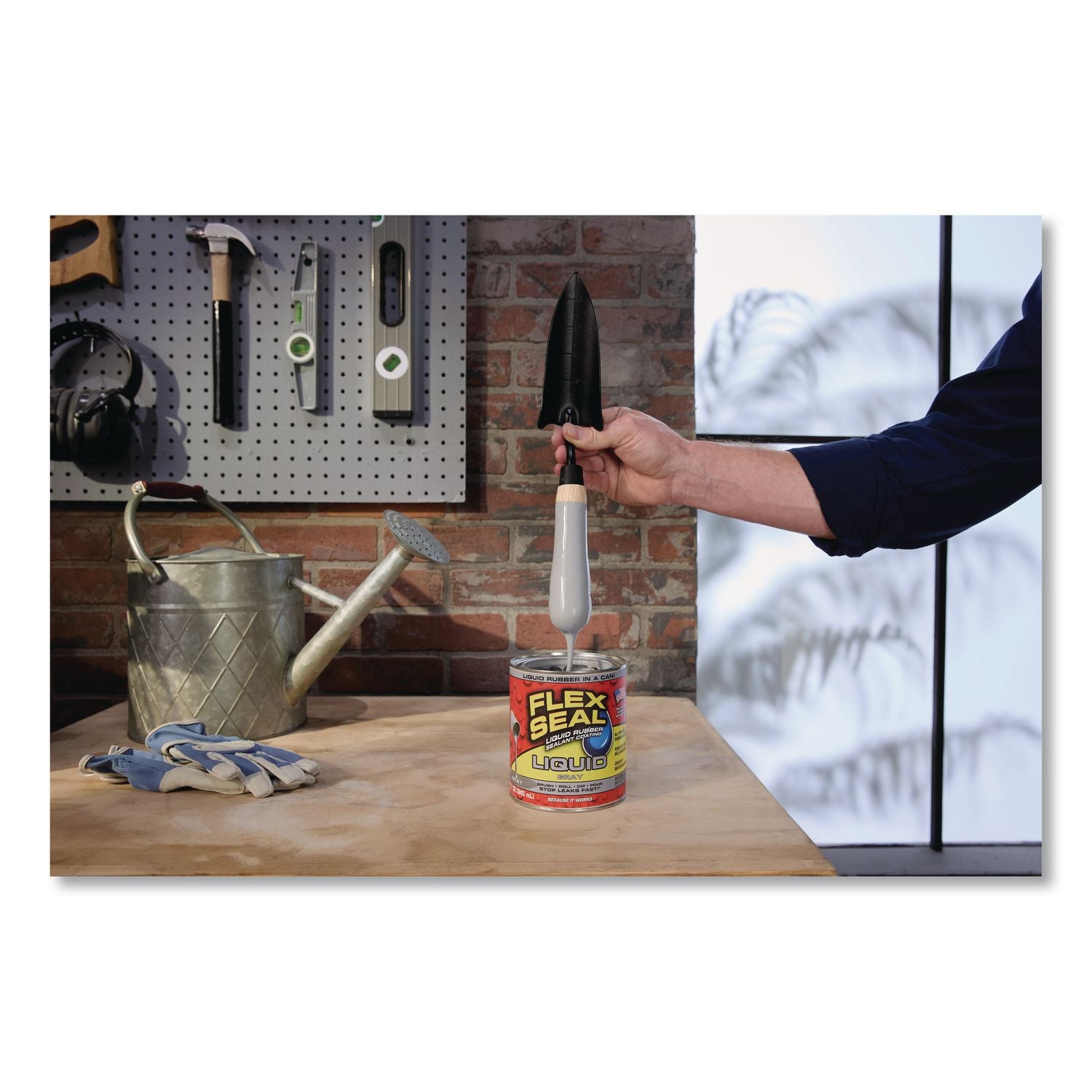 Flex Seal Liquid Rubber Sealant Coating Liquid, 32 Oz Can, Dries Gray, 6/Carton