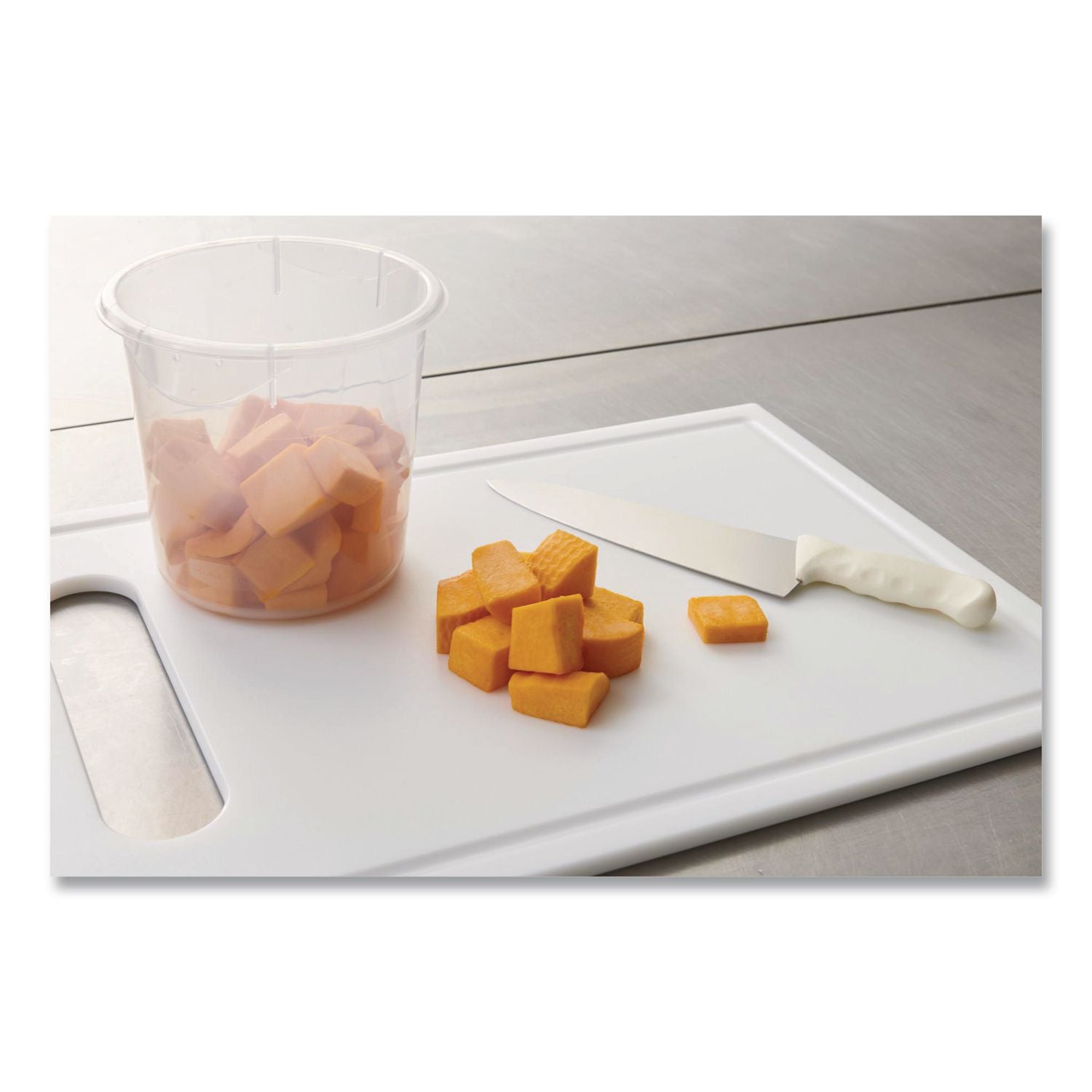 Round Storage Containers, 4 Qt, 8.5" Diameter X 7.5" H, Plastic, Clear