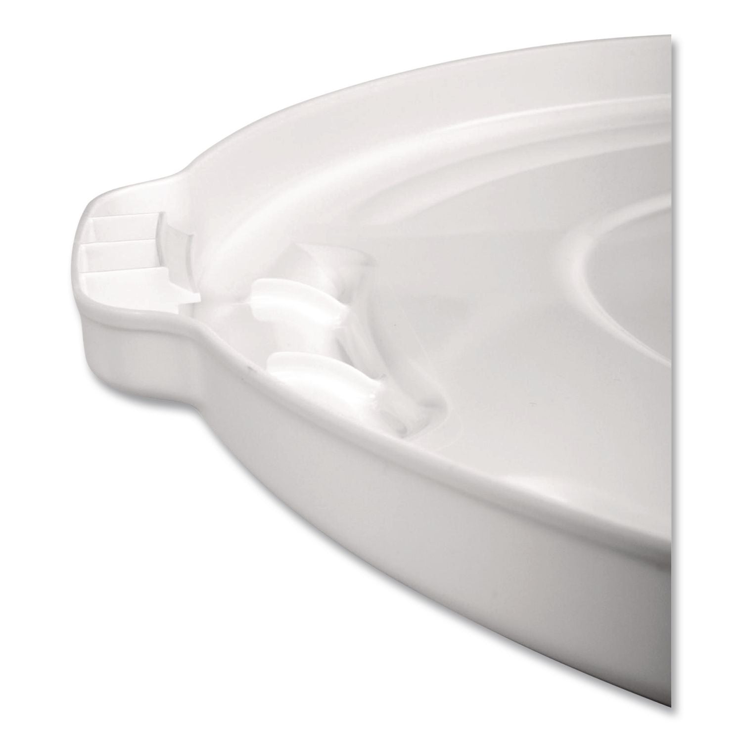 BRUTE Self-Draining Flat Top Lids, 19.88" Diameter X 1.8"H, White