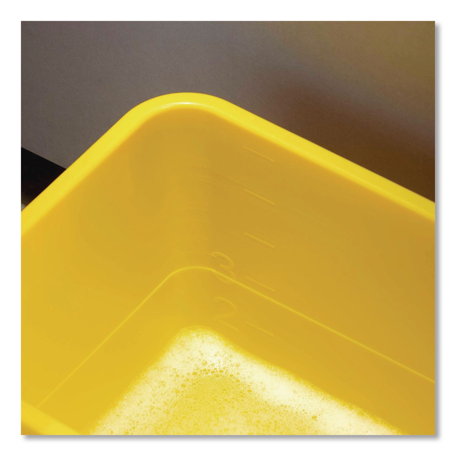 Glass Cleaning Bucket And Lid, 6 Gal, Yellow
