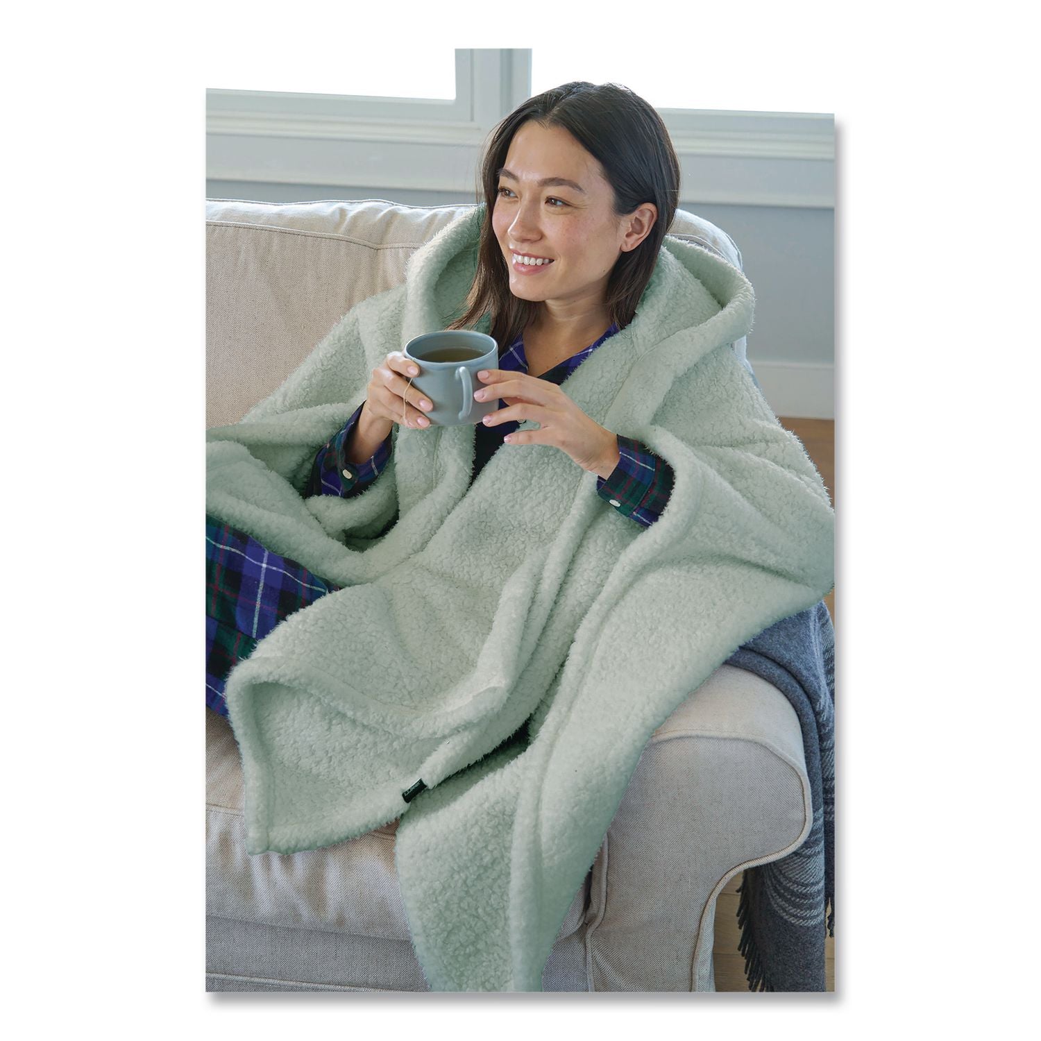 Cozy Sherpa Wearable Throw, 58 X 60, Silver Sage