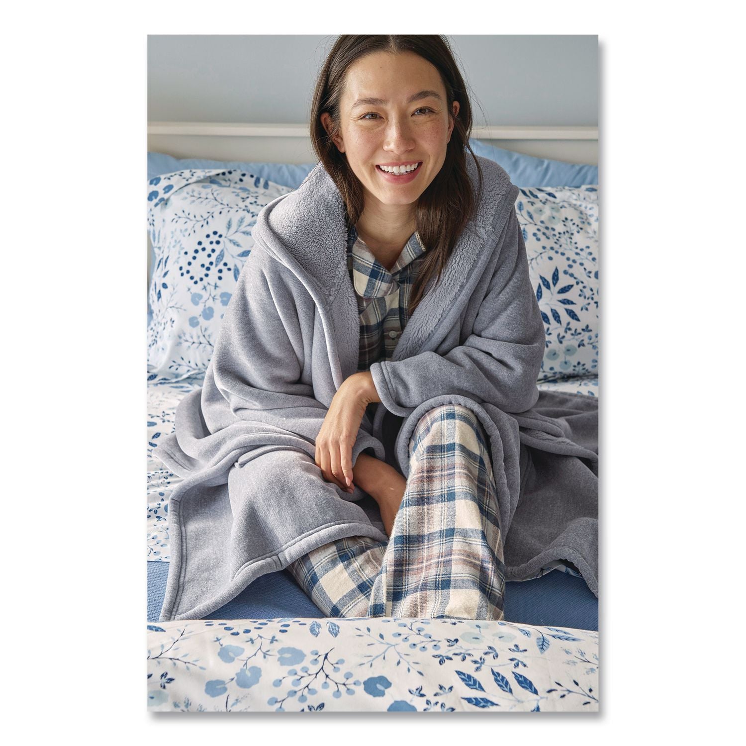 Cozy Chenille Wearable Throw, 60 X 58, Shadow Blue