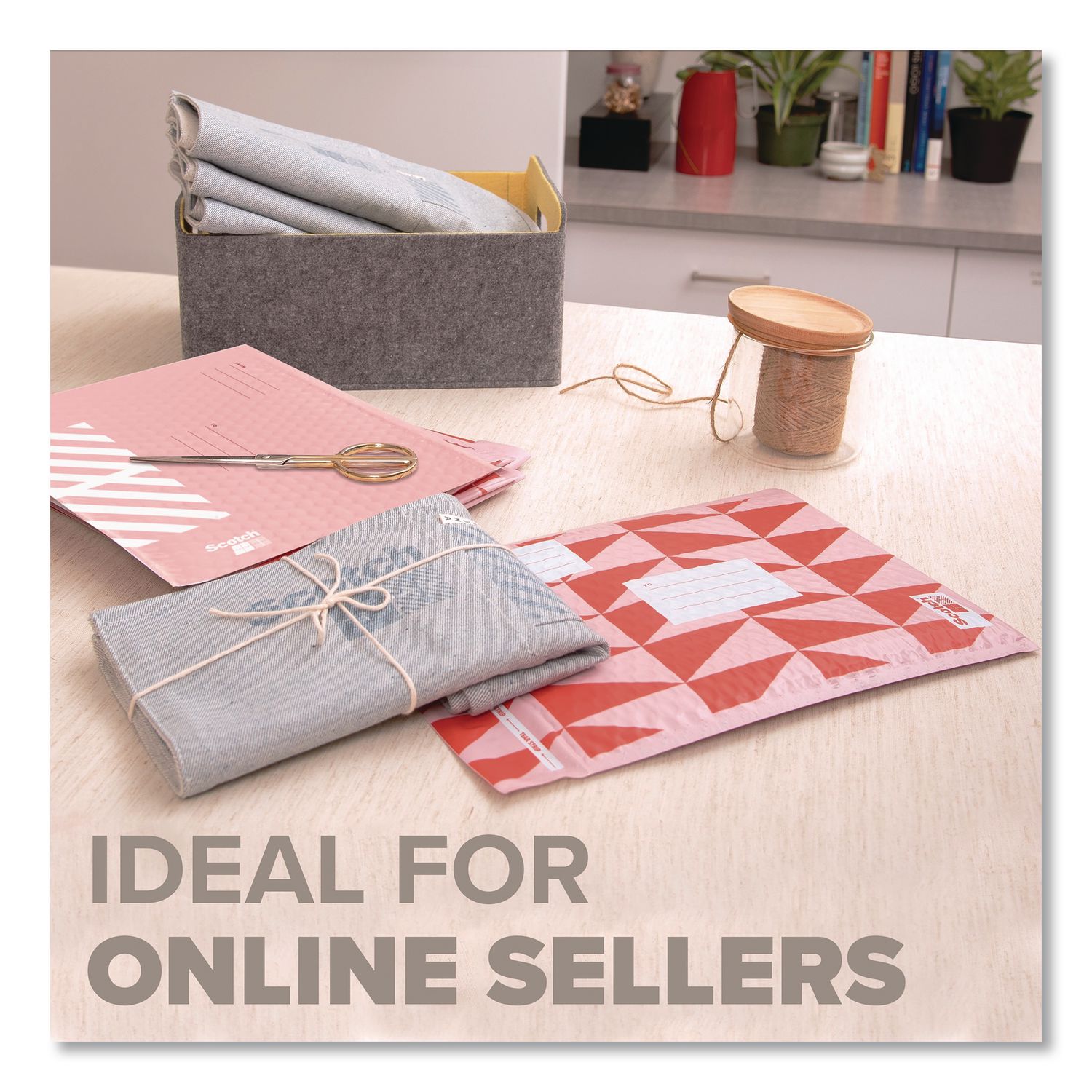Designer Self-Sealing Bubble Mailer, #2, Self-Adhesive Closure, 8.5 X 11, Red, 4/Pack