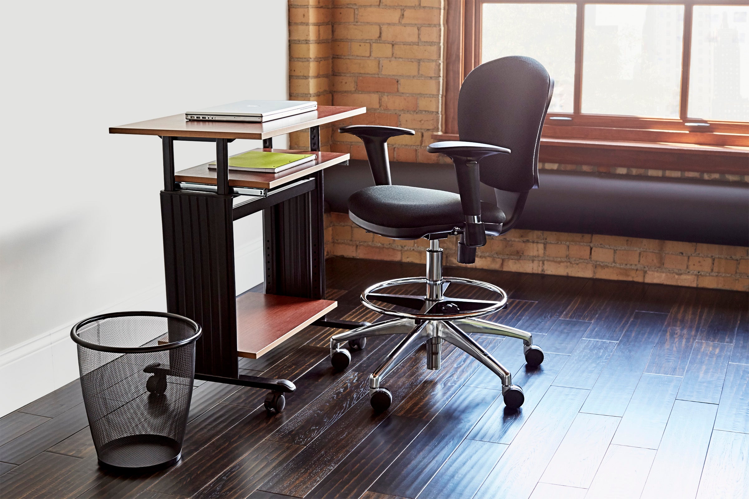 Workstation Muv 28W Adj Ht Chy