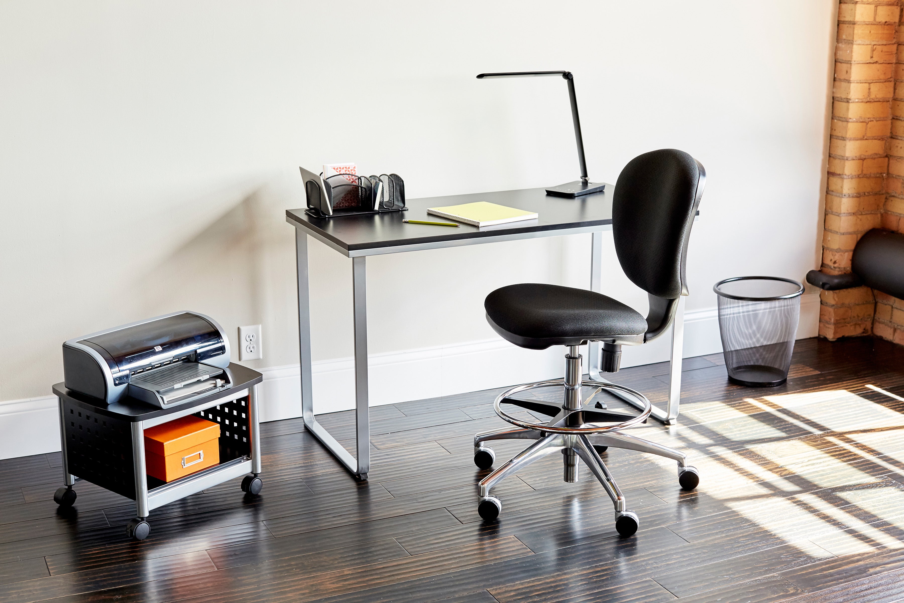 Steel Workstation Blk Sil