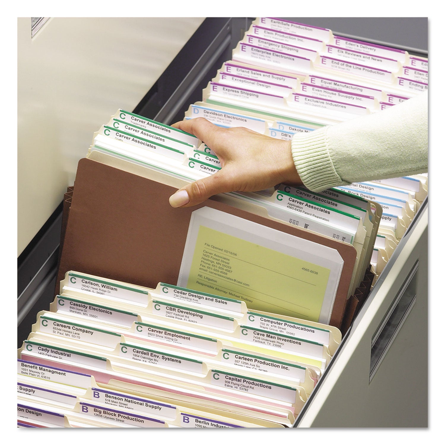 Smead Straight Tab Cut Legal Recycled File Pocket - 8 1/2" x 14" - 5 1/4" Expansion - 12.5 pt. - Redrope - Tear Proof, Reinforced Gusset, Rounded Corner - 30% Recycled - 50 / Box