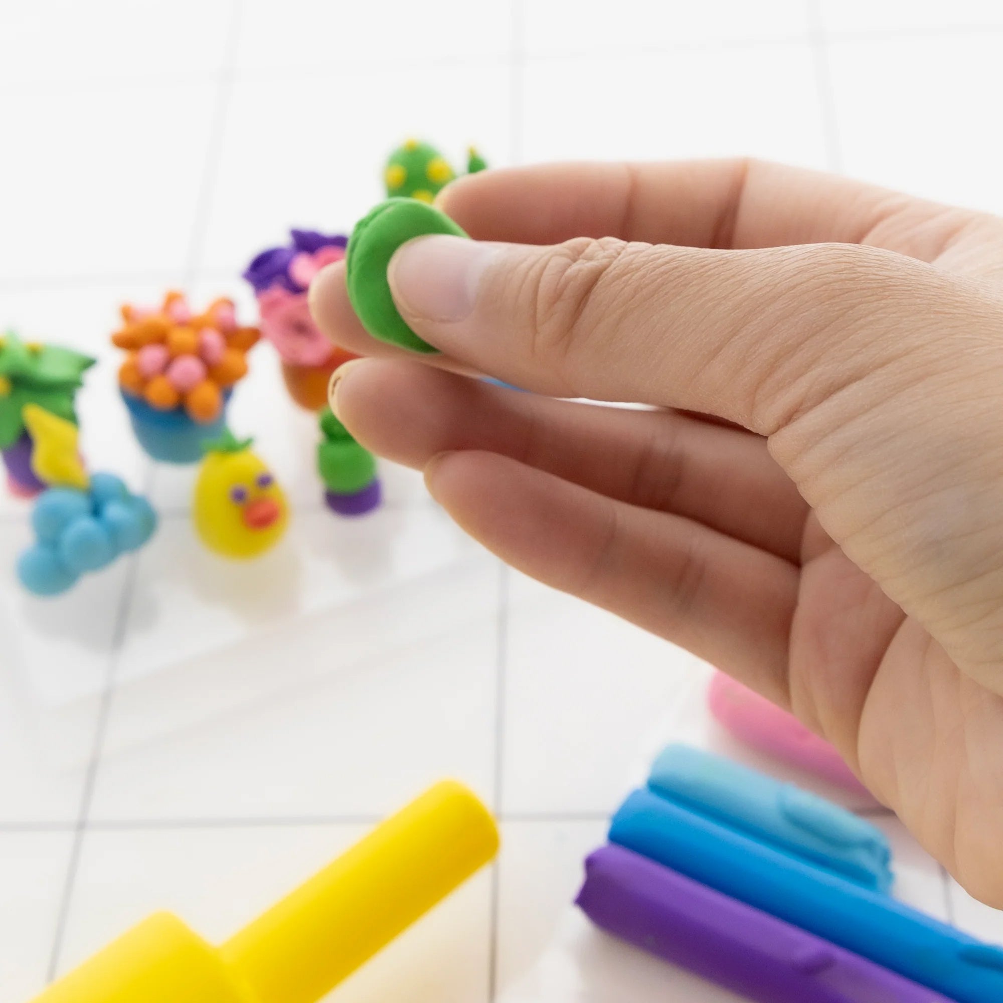 Modeling Clay Sticks, 4.8 oz (136g), 8 Primary Colors
