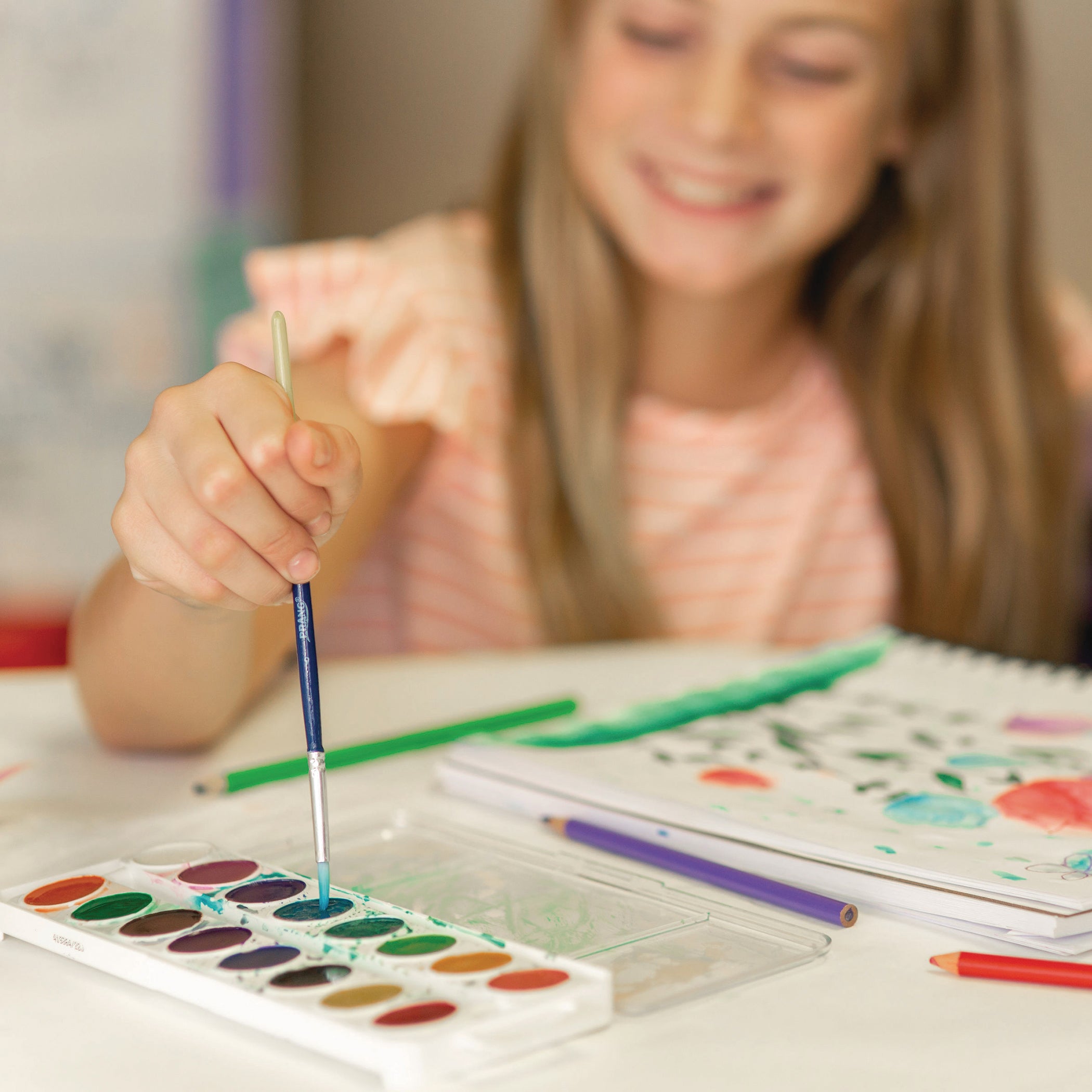 Semi-Moist Washable Watercolor Set, 16 Colors