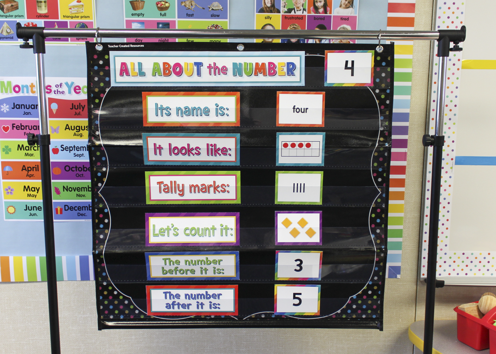 Chalkboard Brights 7 Pocket Chart (28" x 28")