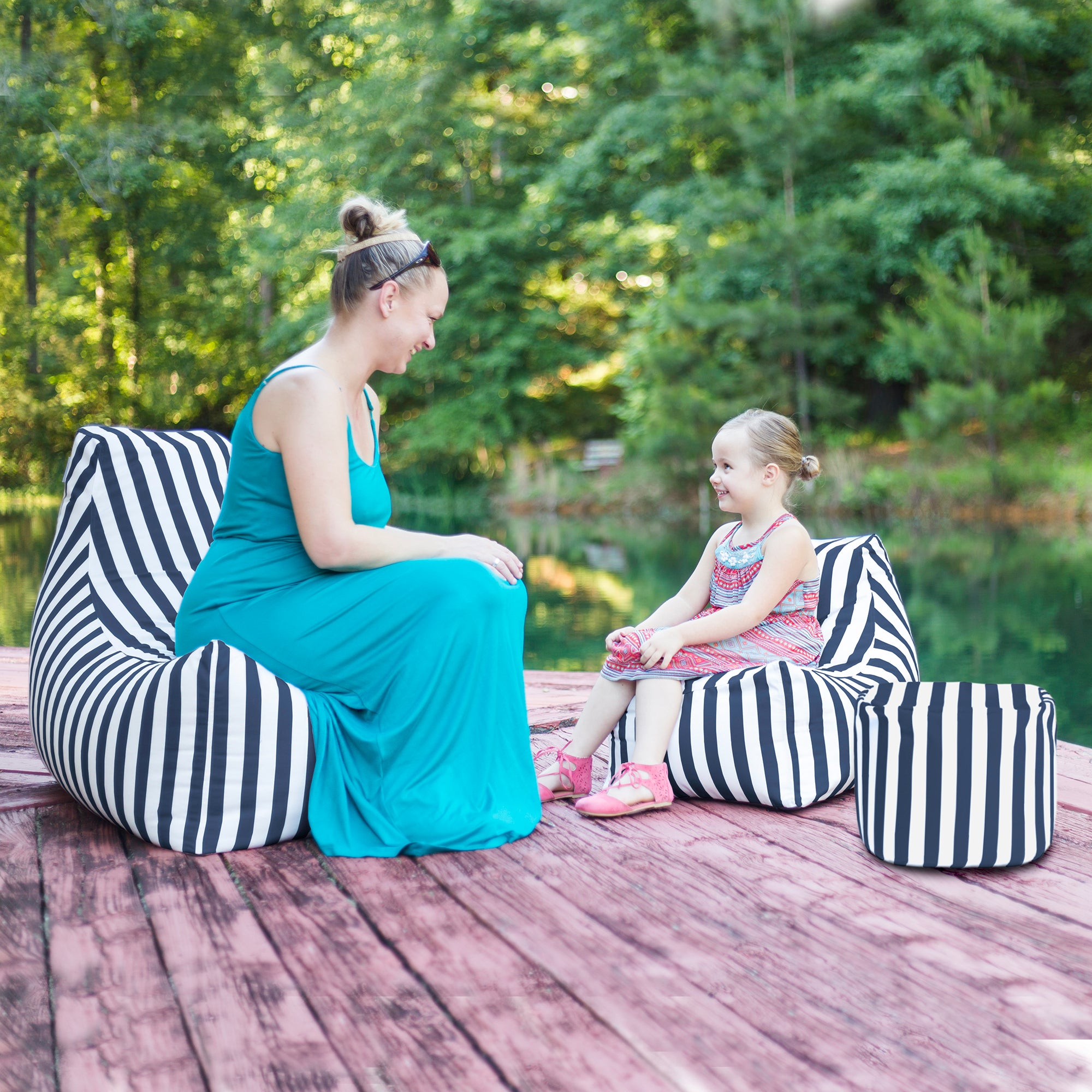 Jaxx Juniper Jr Outdoor Kids Bean Bag Chair / Childrens Garden Chair, Navy Stripes