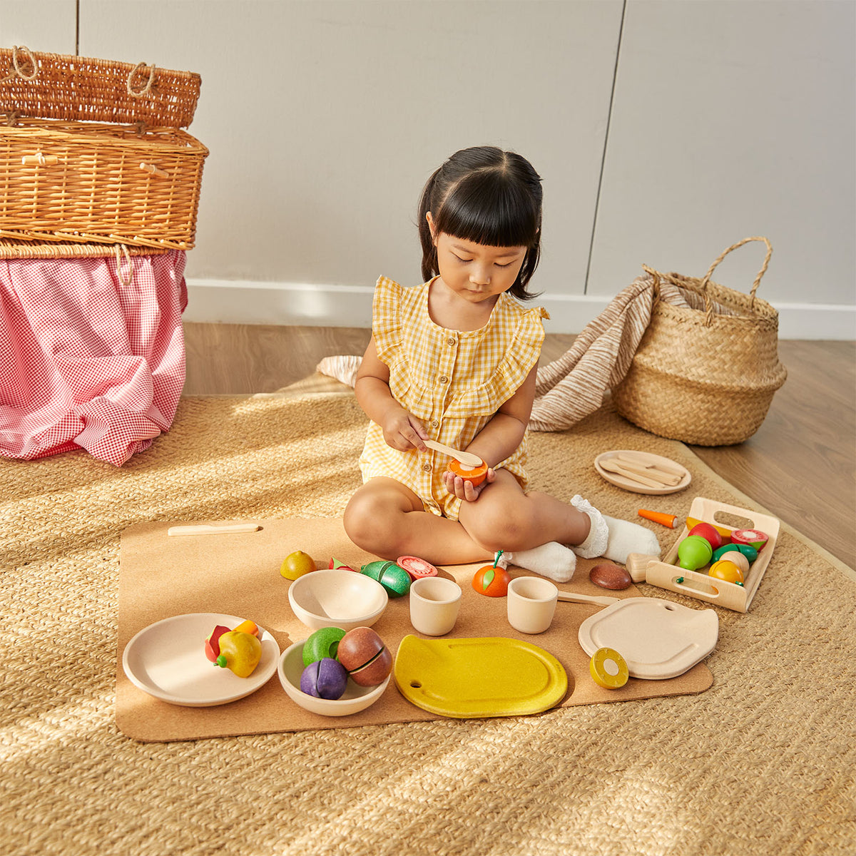 TABLEWARE SET