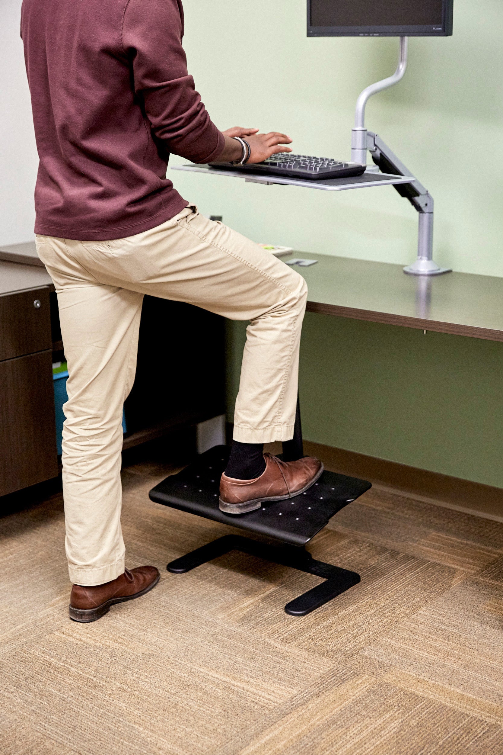 Footrest Adjustable Height Blk