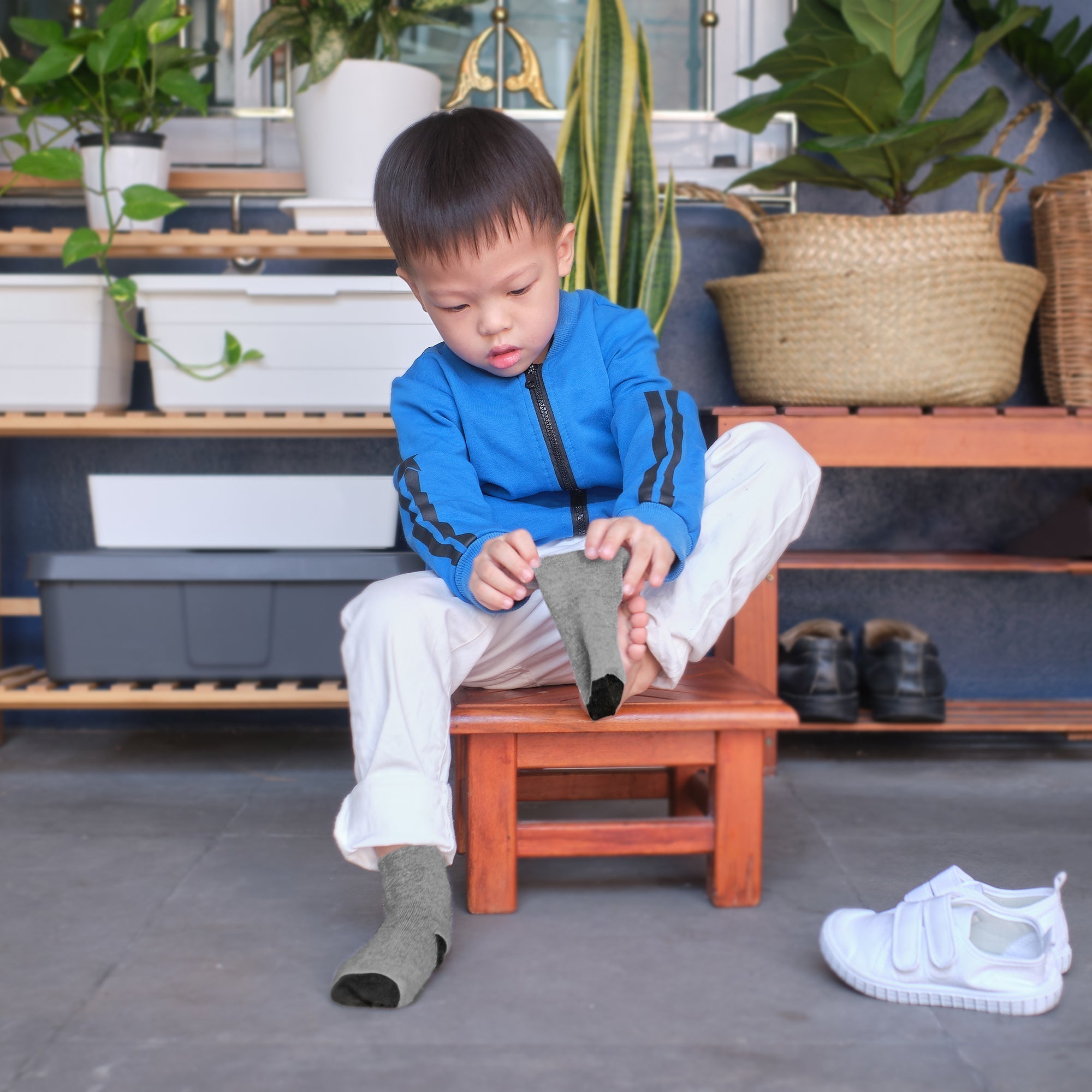 Children's Color Block Crew Socks - 3 Colors  - 100 pairs in the Pack