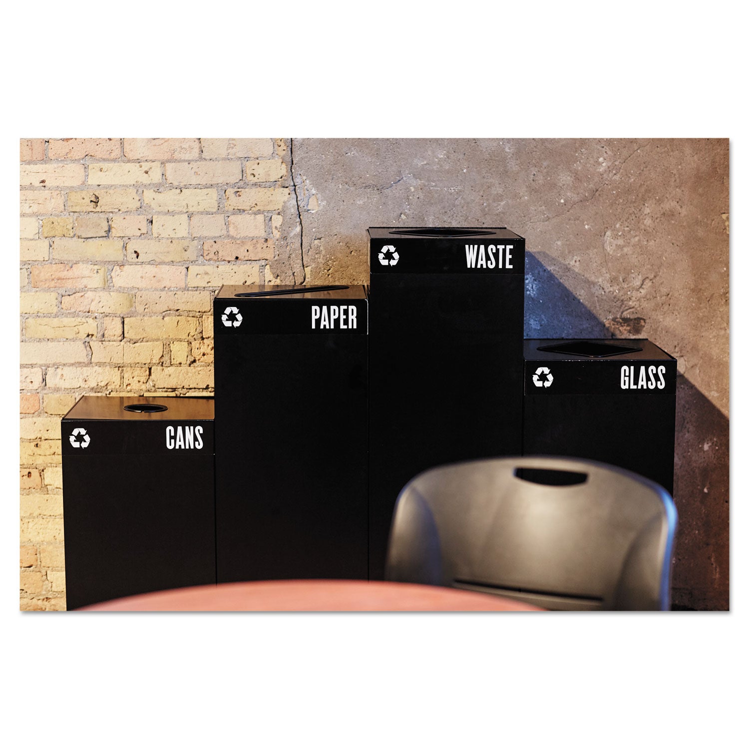 Base Receptacle S Pub 44H Bl