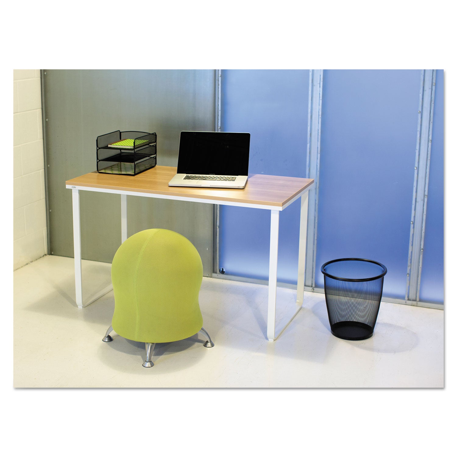 Onyx Receptacle Round Med 3E