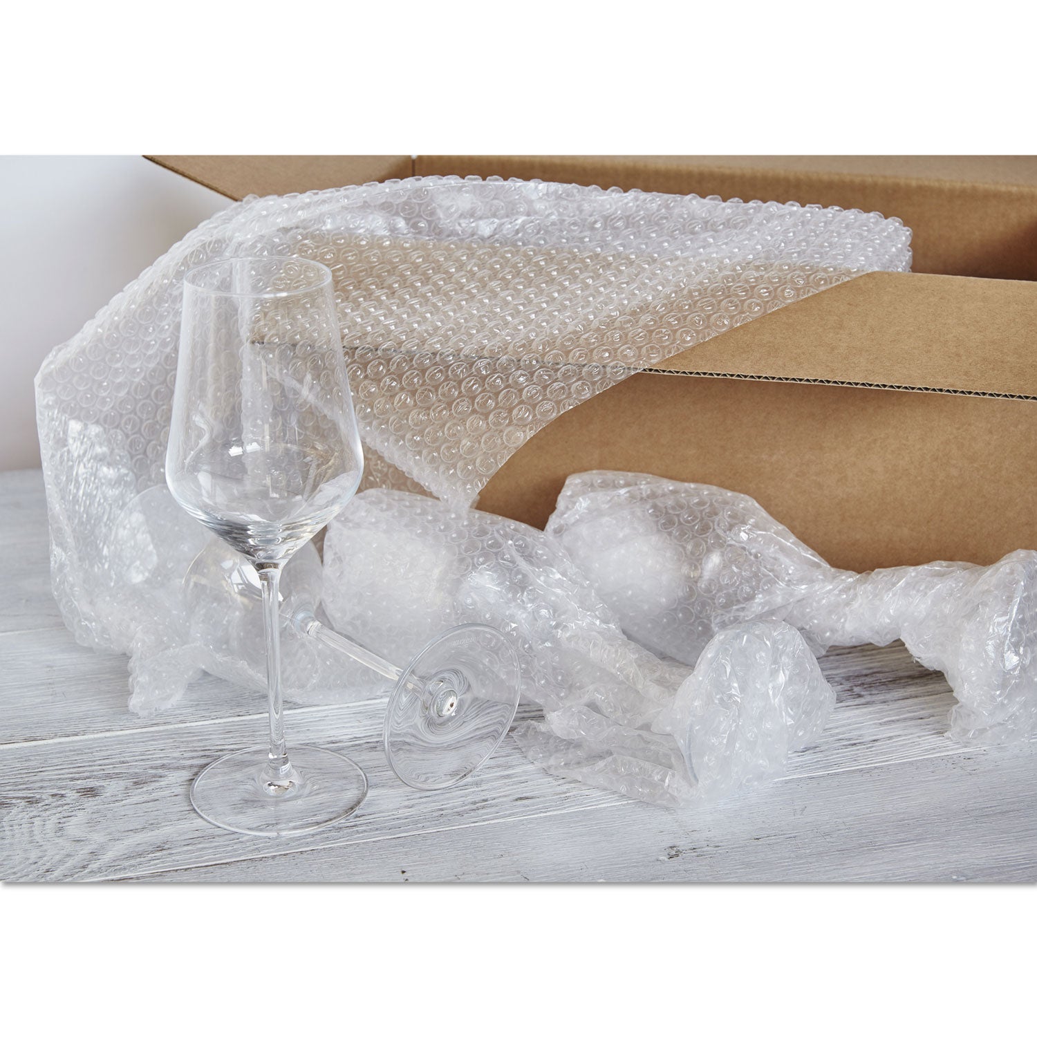 Sealed Air Bubble Wrap Multi-purpose Material - 12" Width x 30 ft Length - 1 Wrap(s) - Lightweight, Perforated - Clear - 1 Roll