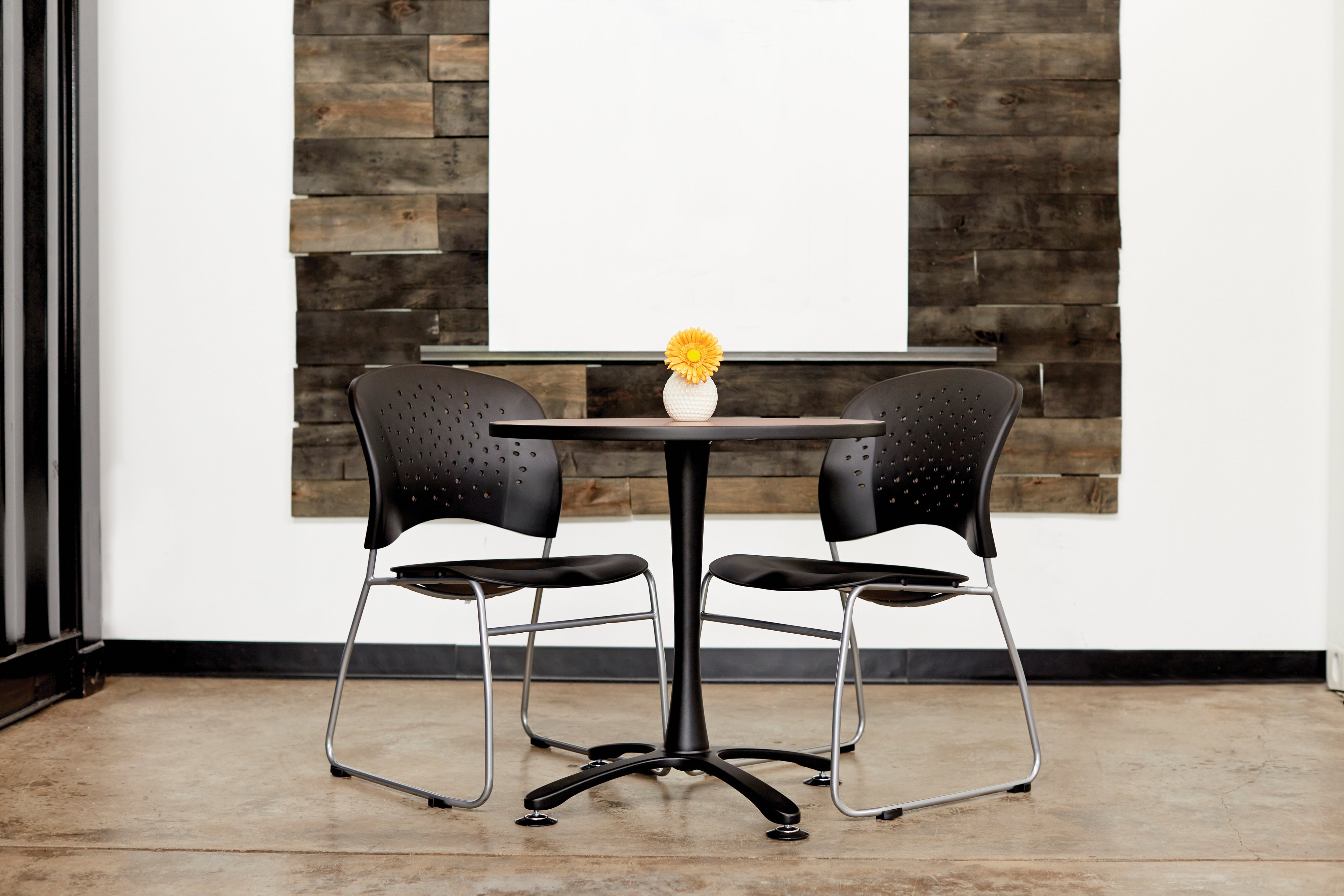 Reve Sled Chair Rd Back Blk 2E