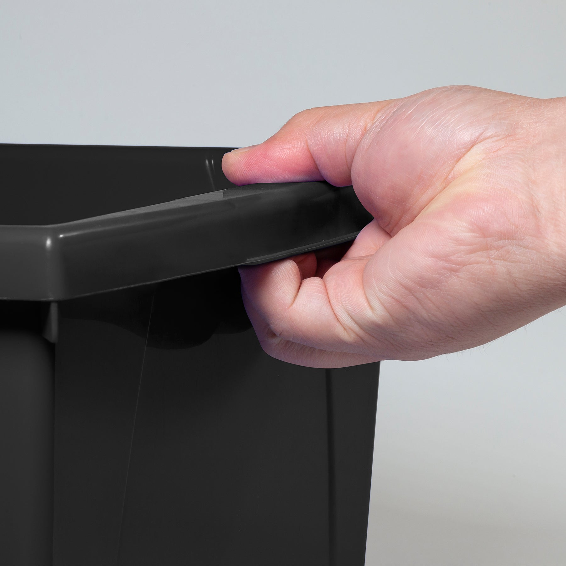 4 Gallon Storage Bin with Lid, Black