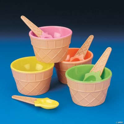 Plastic Ice Cream Dishes - 12 Pieces