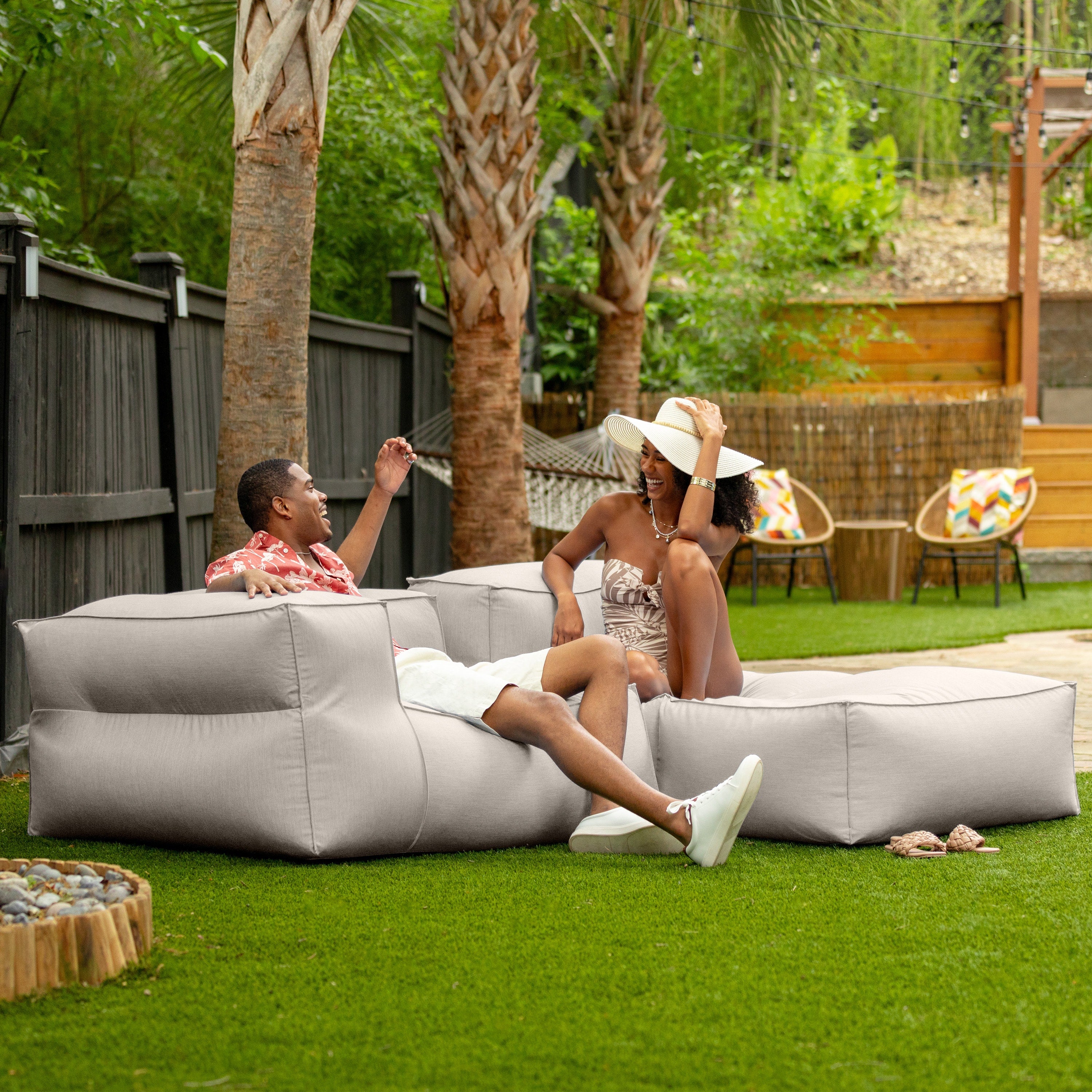 Baya Outdoor Right Corner - Sunbrella, Silver