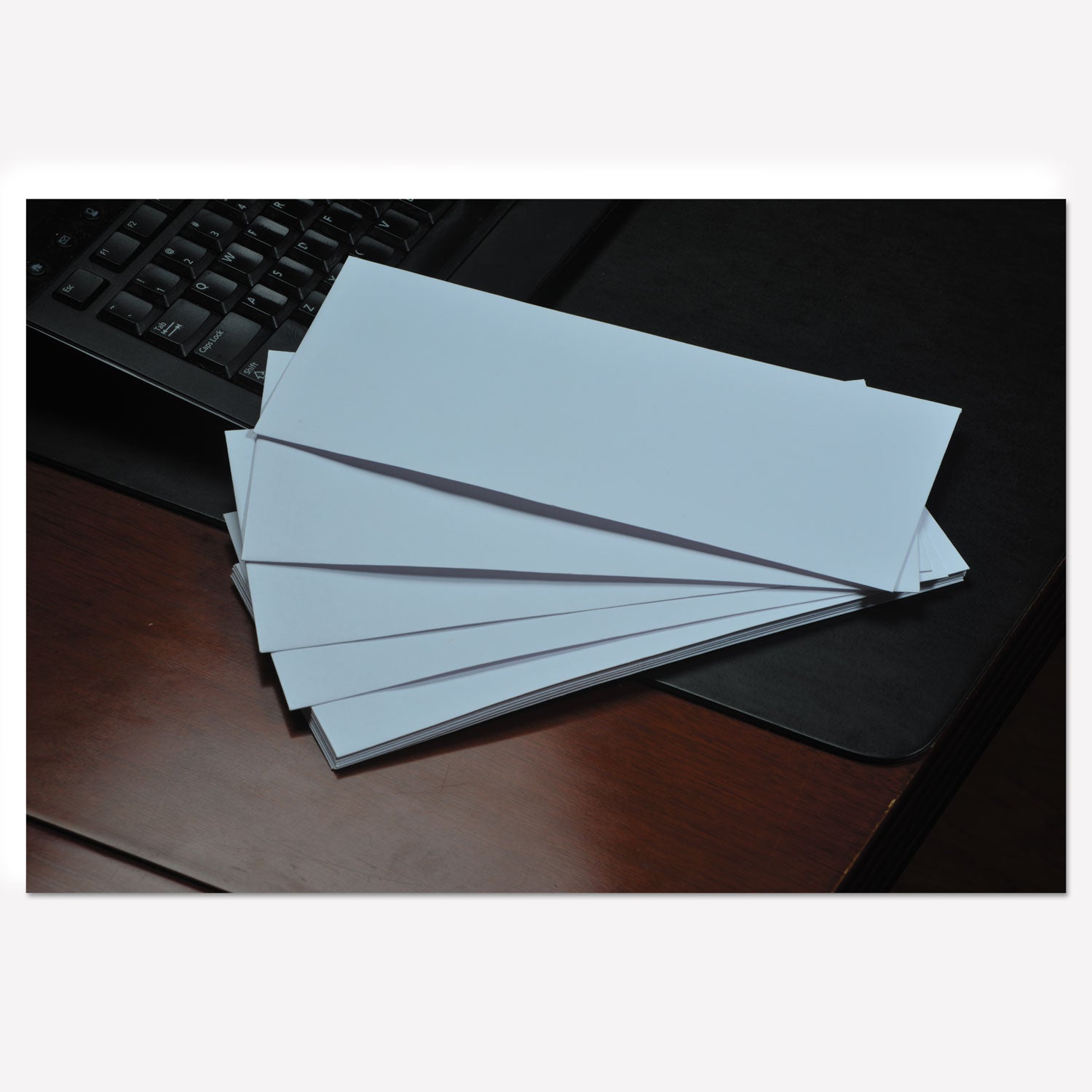 Business - #10 - 4 1/8" Width x 9 1/2" Length - 24 lb - Gummed - White - Wove - 500 / Box