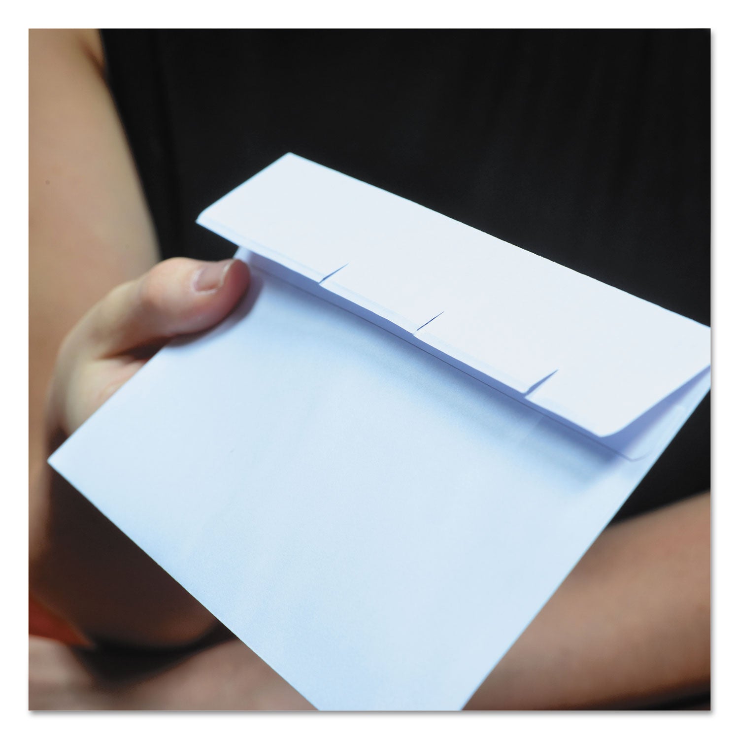 Double Window - #9 - 3 7/8" Width x 8 7/8" Length - 24 lb - Self-sealing - White - 500 / Box