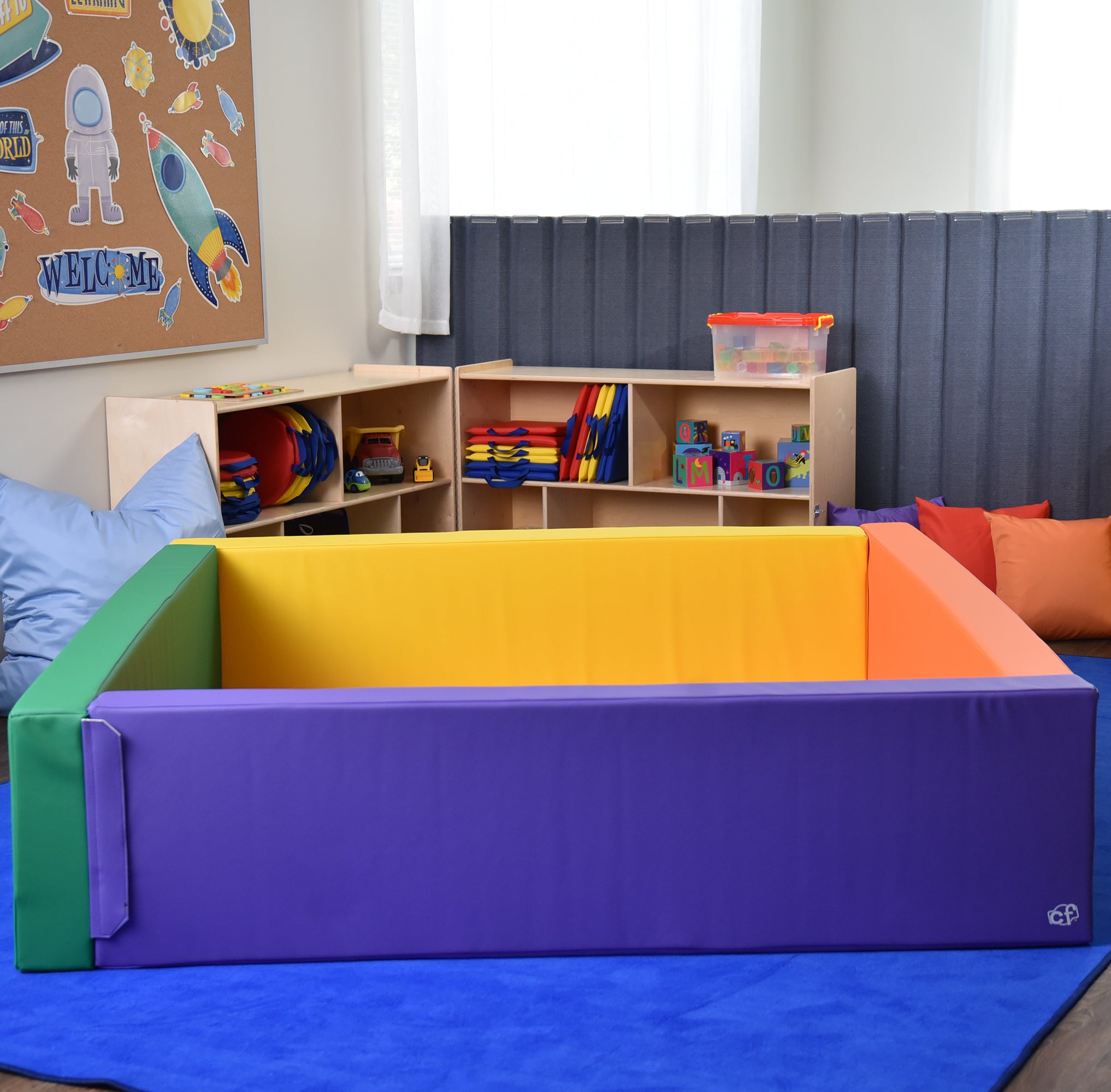 Lollipop Play Yard