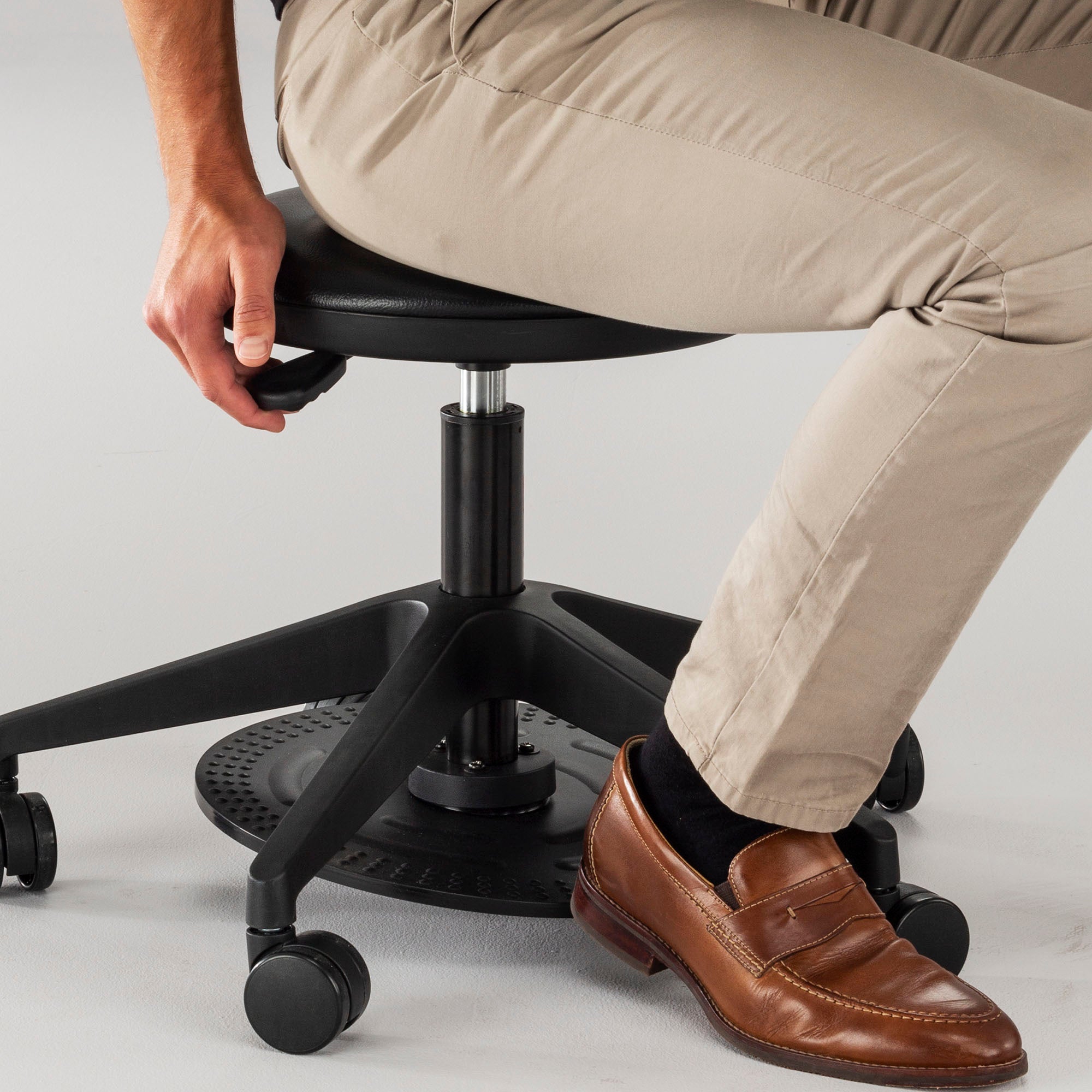 Lab Stool Lo Height
