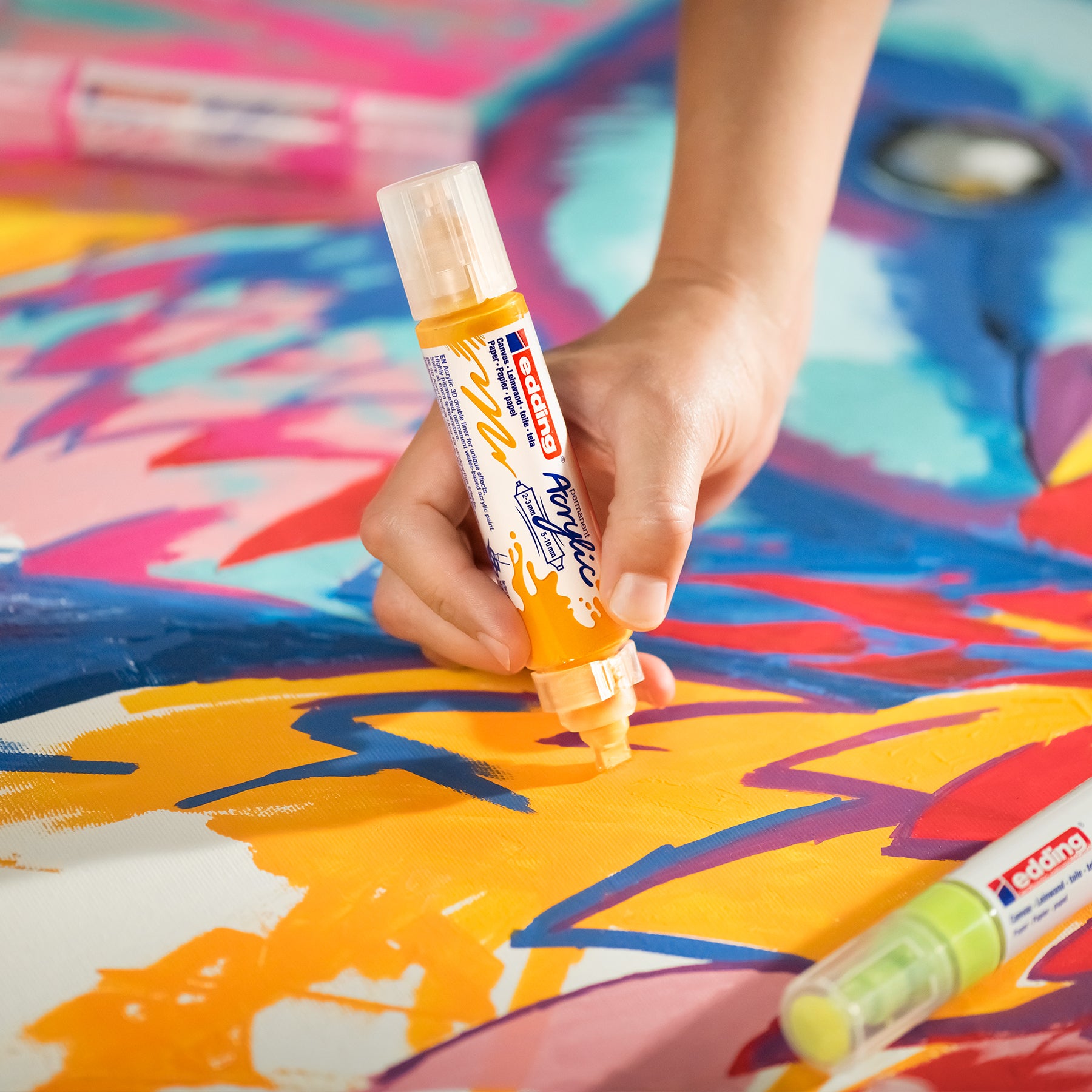 edding 5100 Acrylic Marker - Medium - Set of 5 Assorted - Festive