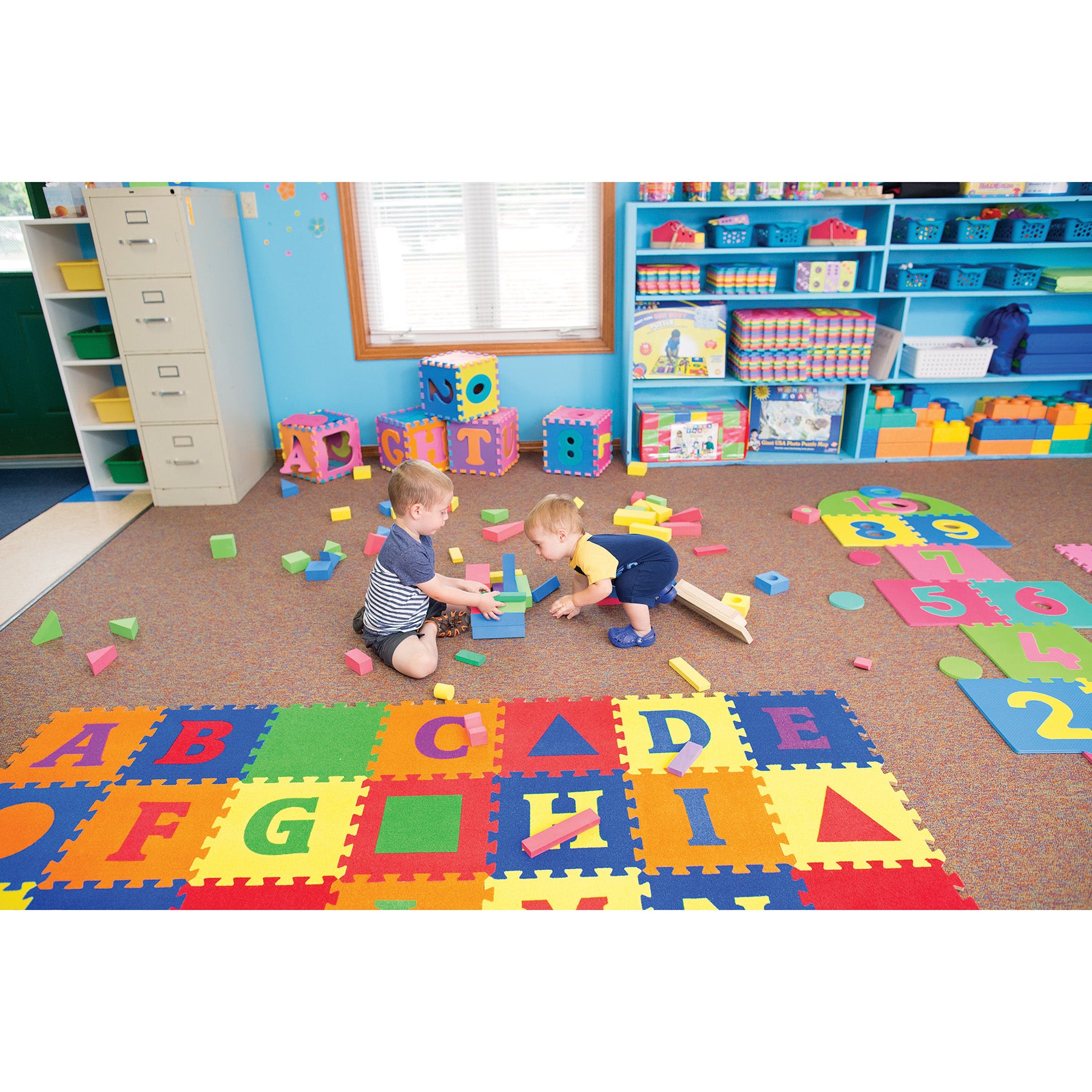 Hopscotch Puzzle Mat, 12" x 12", 26 Pieces
