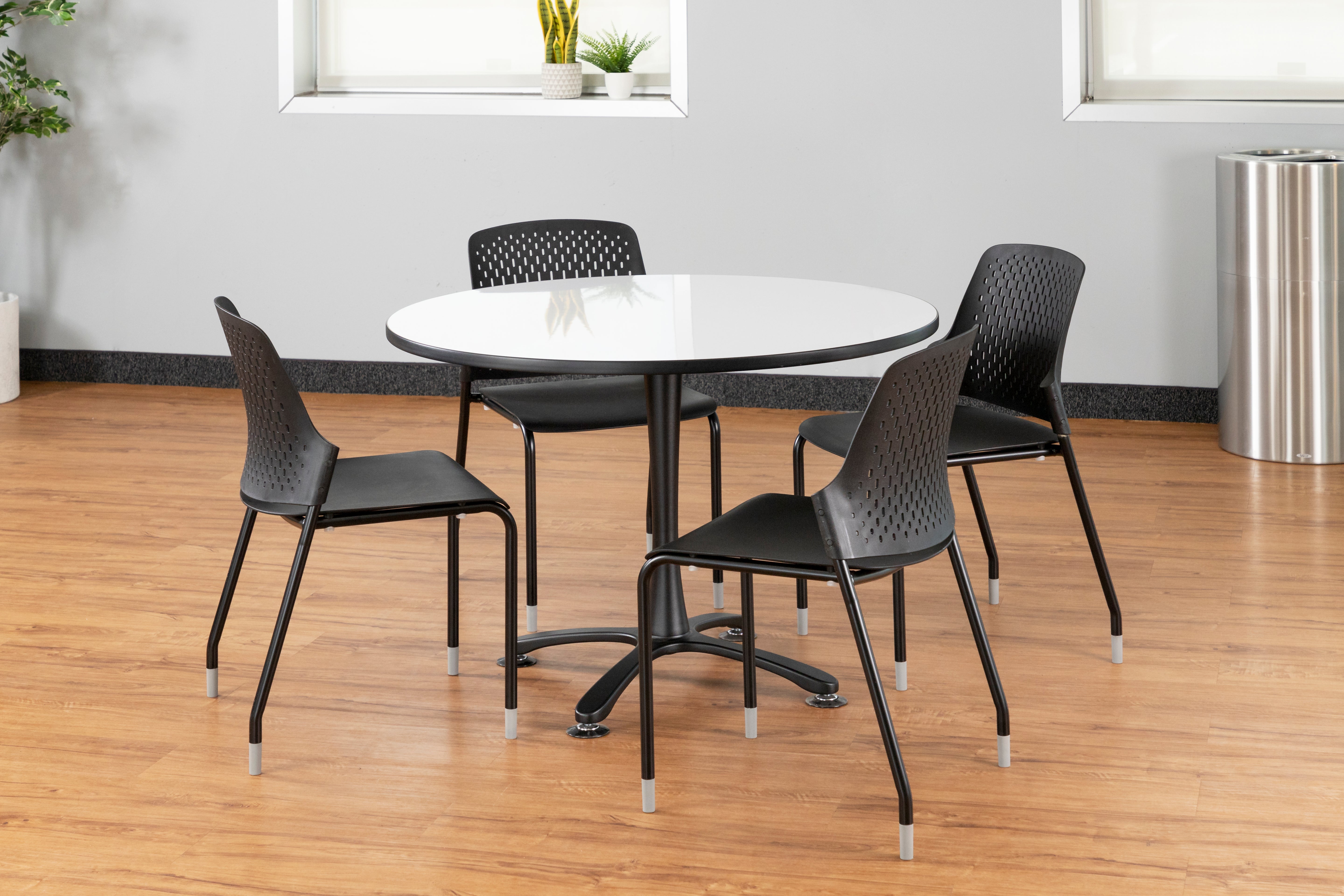 Next Stack Chair Bl 4E