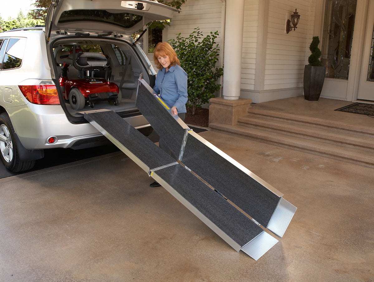 EZ-ACCESS, SUITCASE Trifold AS Ramp, 10'