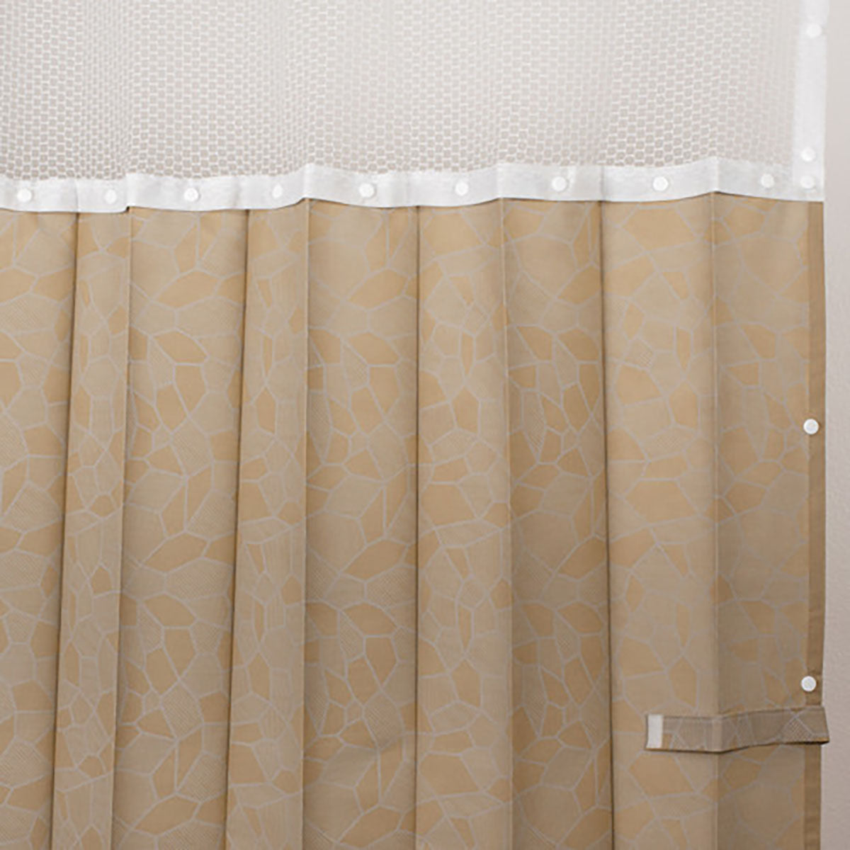 Disposable Privacy Curtains, Aventura Pattern, Case of 24