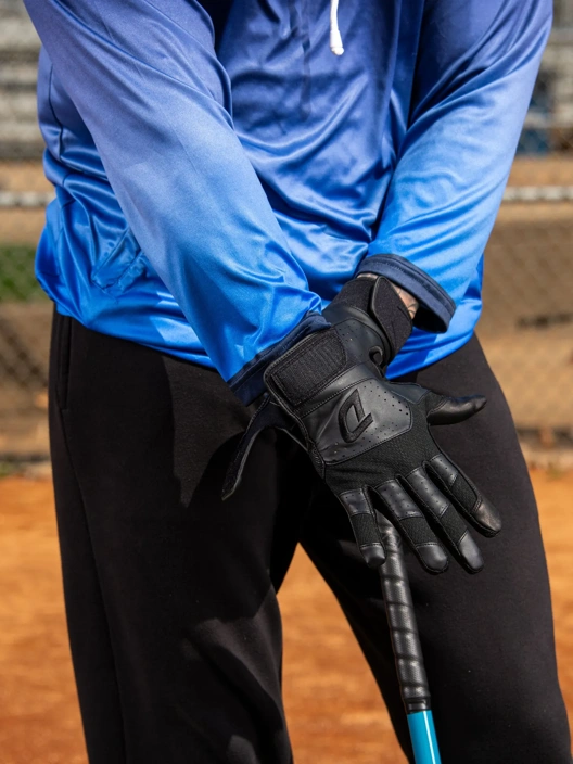 Dudley Batting Gloves | Size Medium | White