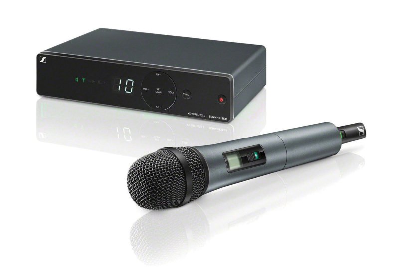 Sennheiser 507115 XSW 1-835-A Wireless System For Singers And Presenters