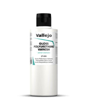 Vallejo - Polyurethane Varnish | Gloss Finish 200 ml. (6.76 fl.oz.) | Extraordinary Hardness & Permanence | Create a Perfect Clear Coat | Scratch Resistant for Outdoor and Indoor Surfaces