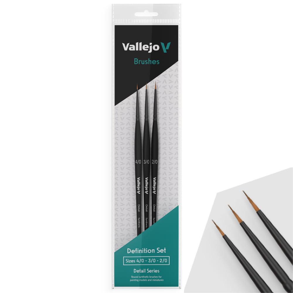 Vallejo - Detail Series Definition Set | Hobby Brush Kit | Flagged Synthetic Bristles | Sizes 4/0, 3/0 and 2/0 | Lightweight and Ergonomic Wooden Handles | Ideal for Acrylic Detail Work