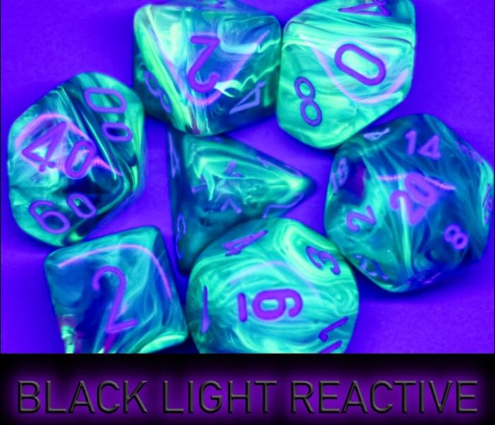 7-set Mega Hedrals: Festive Waterlily/white