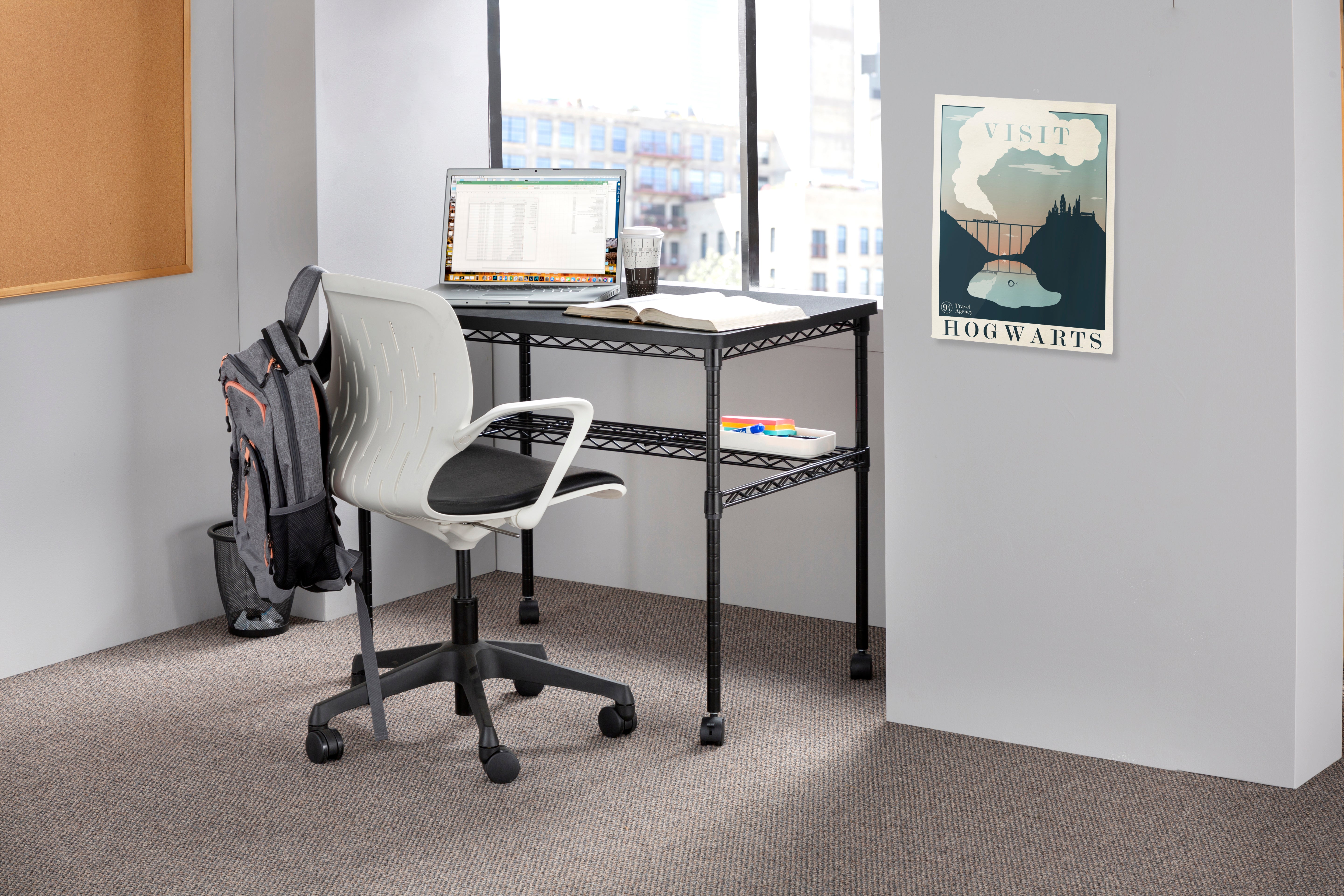 Wire Desk