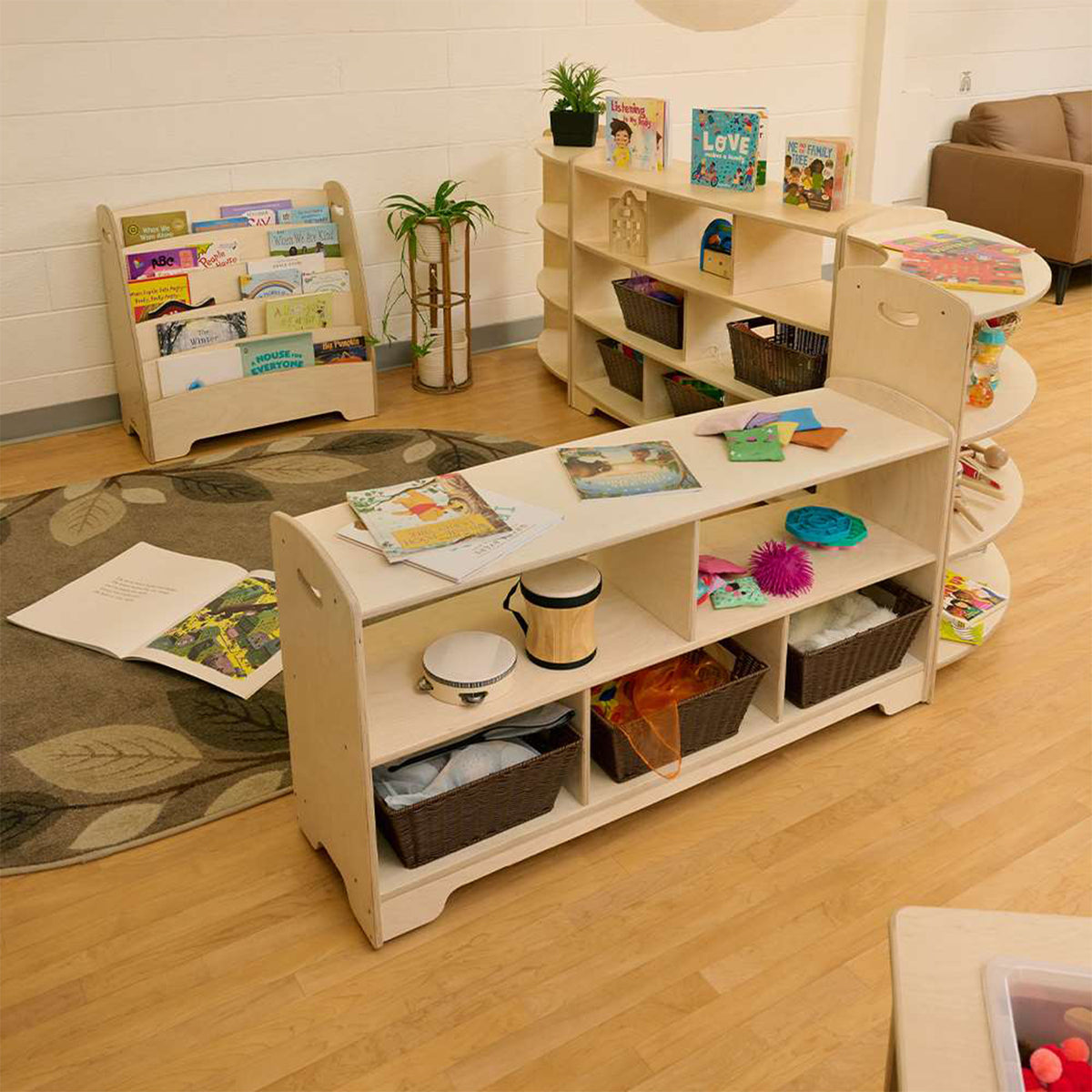 2 LEVEL STAGGERED SHELF W CASTERS
