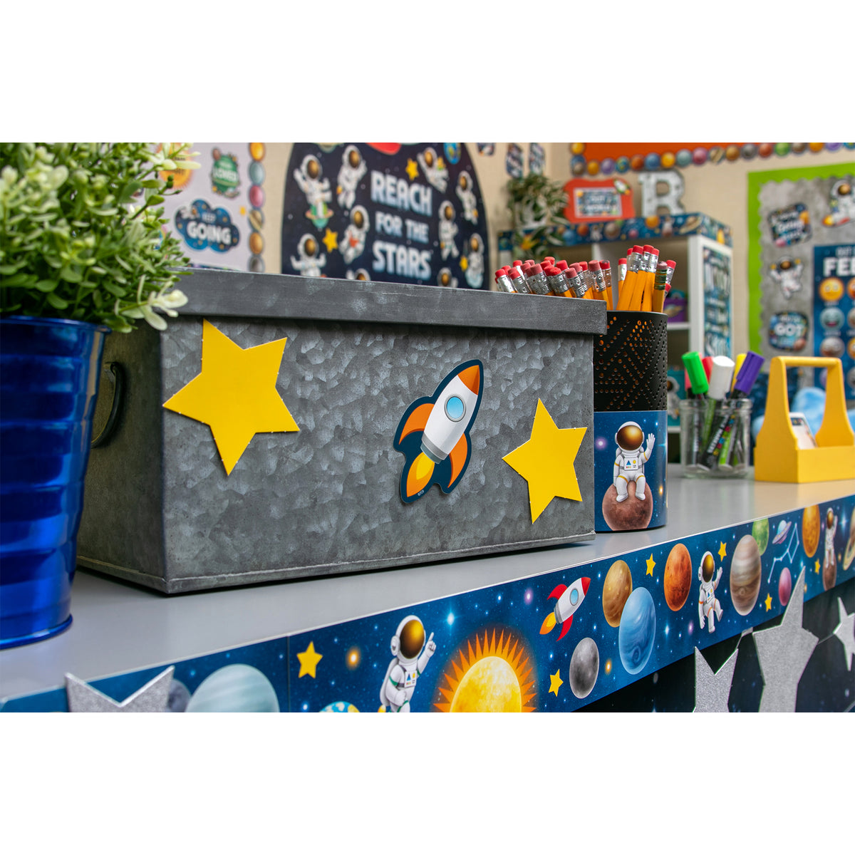 OUTER SPACE CREW MINI ACCENTS
