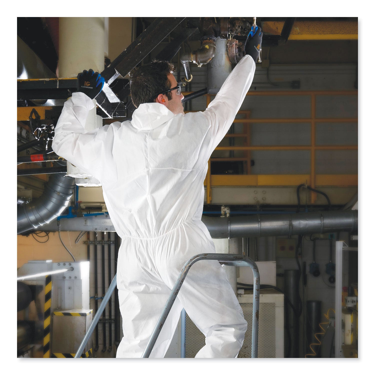 A20 Elastic Back, Cuff And Ankles Hooded Coveralls, 4x-Large, White, 20/carton