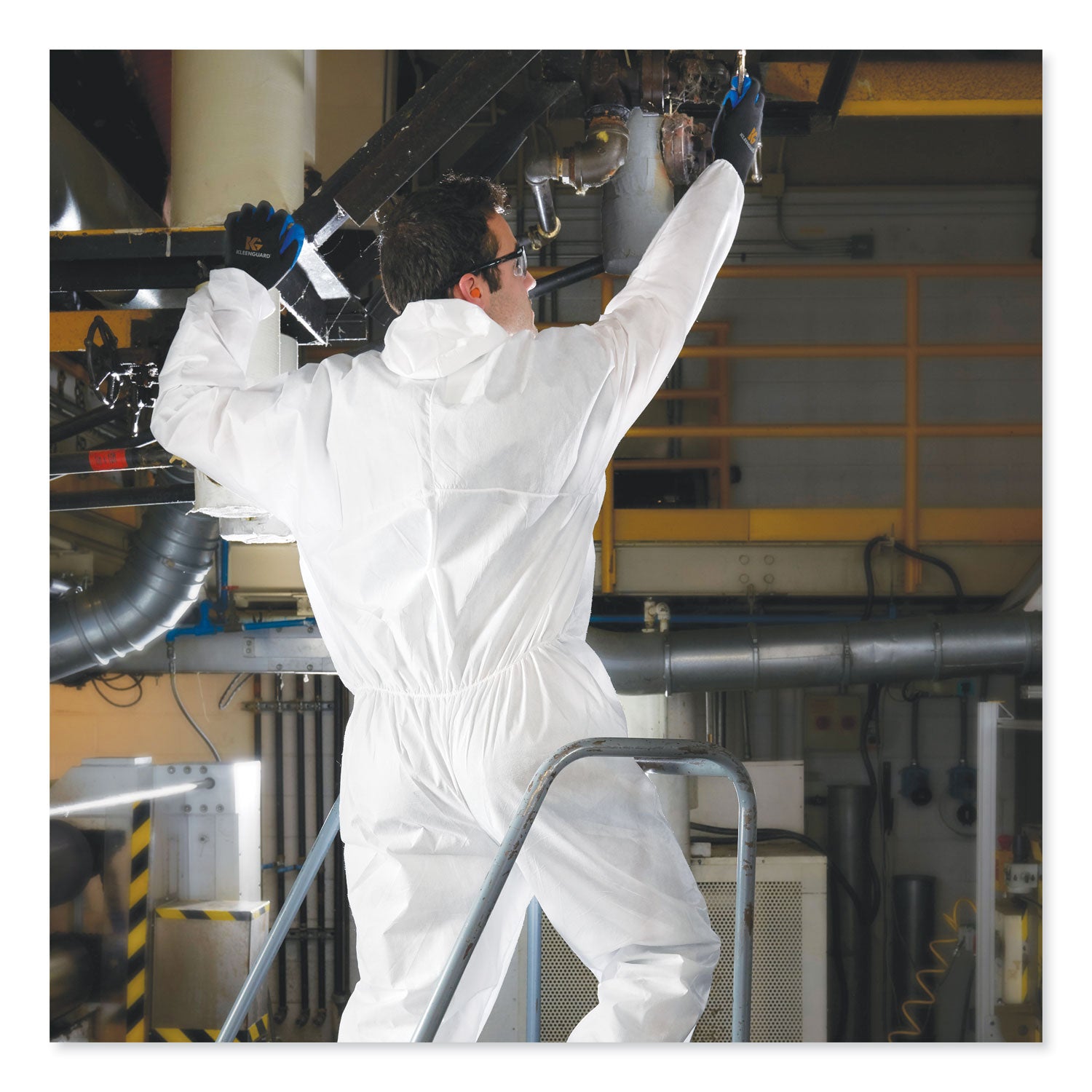 A30 Elastic-Back and Cuff Hooded Coveralls, X-Large, White, 25/Carton