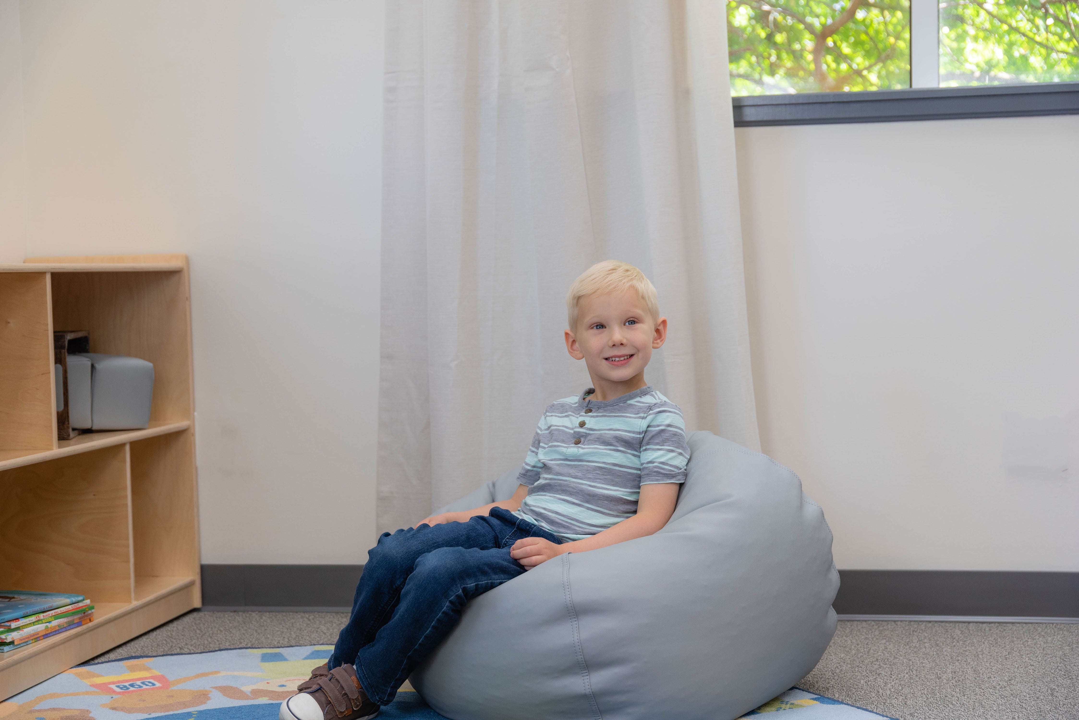 26" Round Bean Bag - Gray