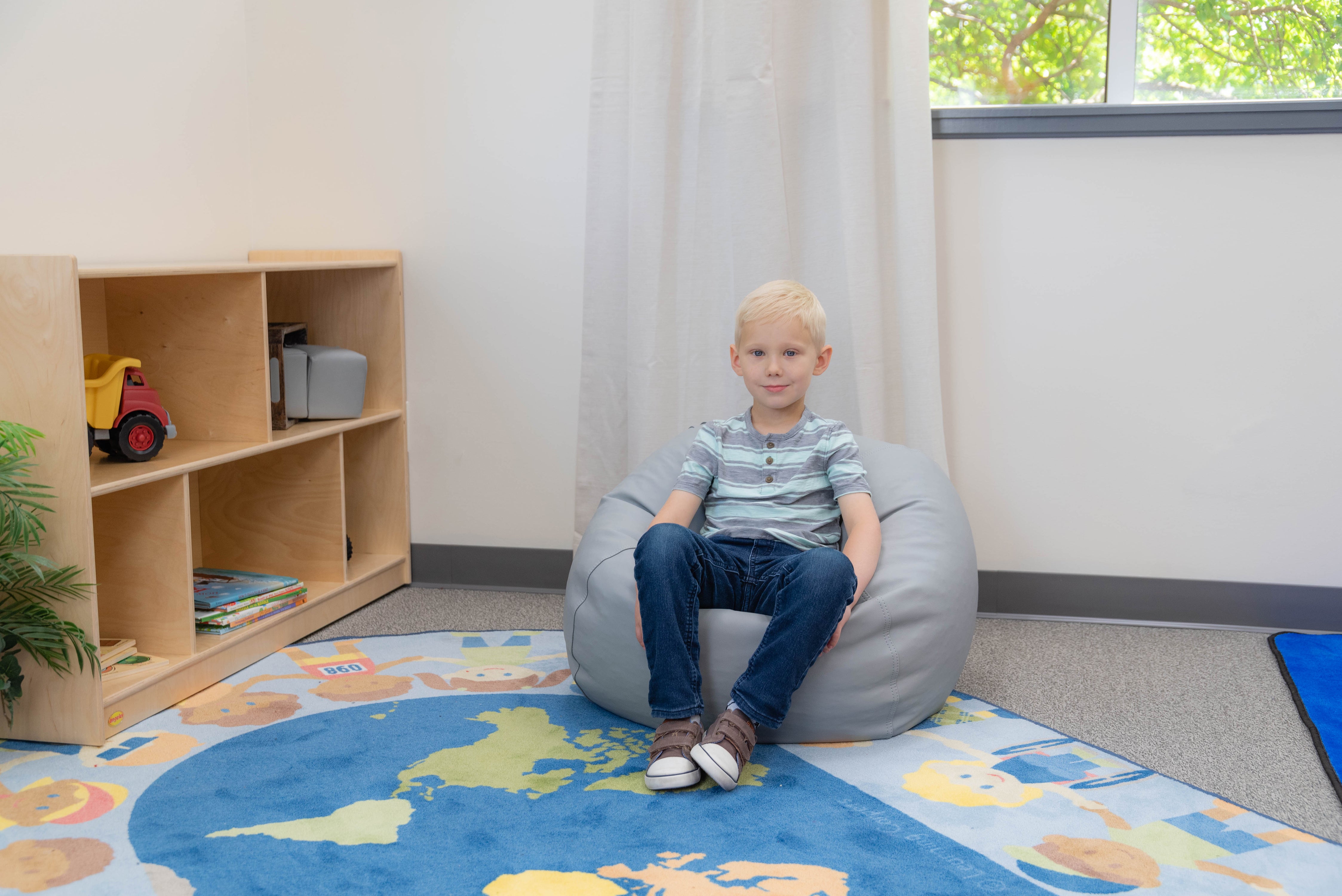 26" Round Bean Bag - Gray