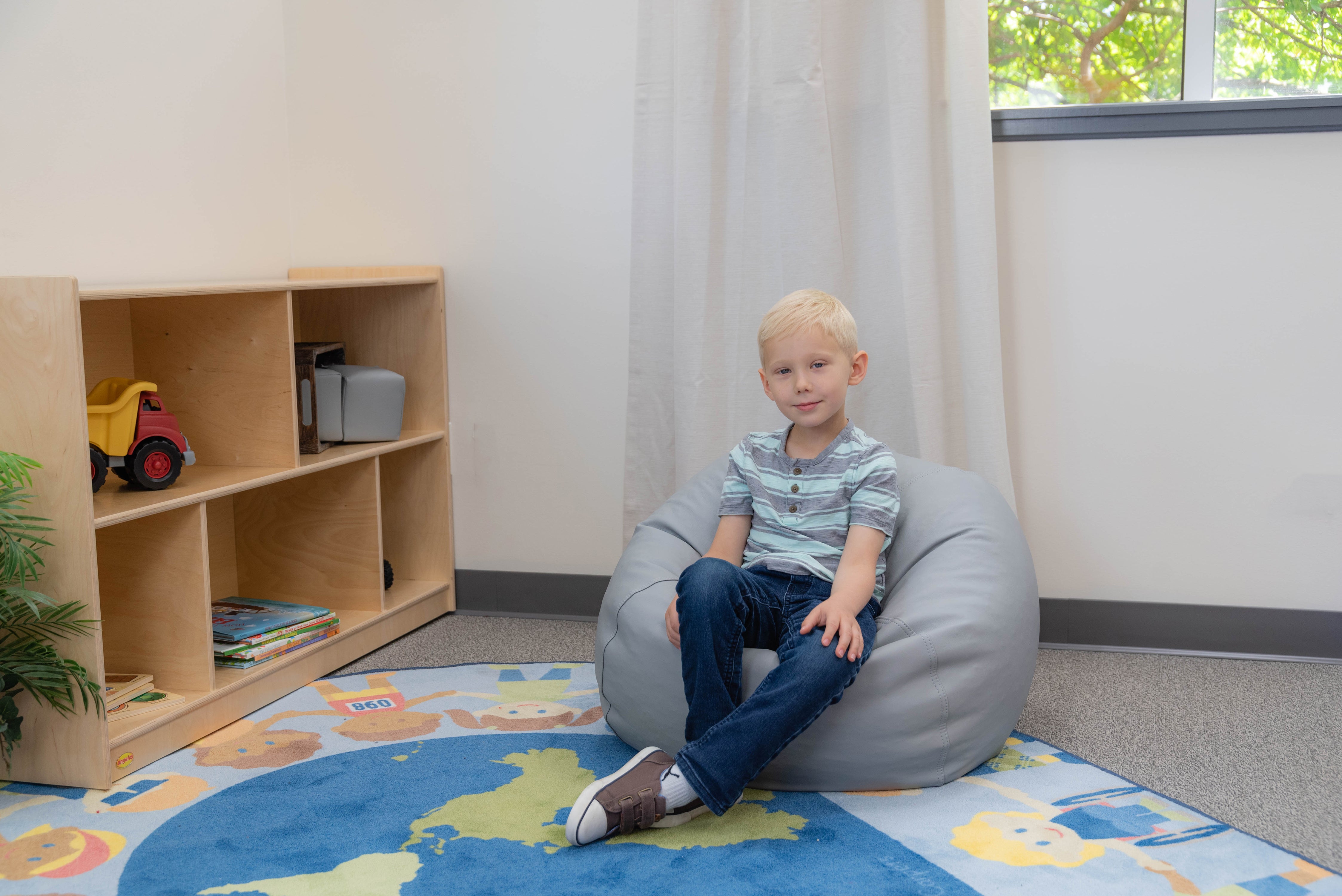 26" Round Bean Bag - Gray