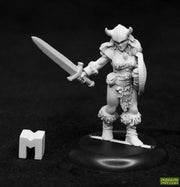 Dungeon Dwellers: Mini - Reaper Bones USA 07025 Jana Frostwind (Barbarian)