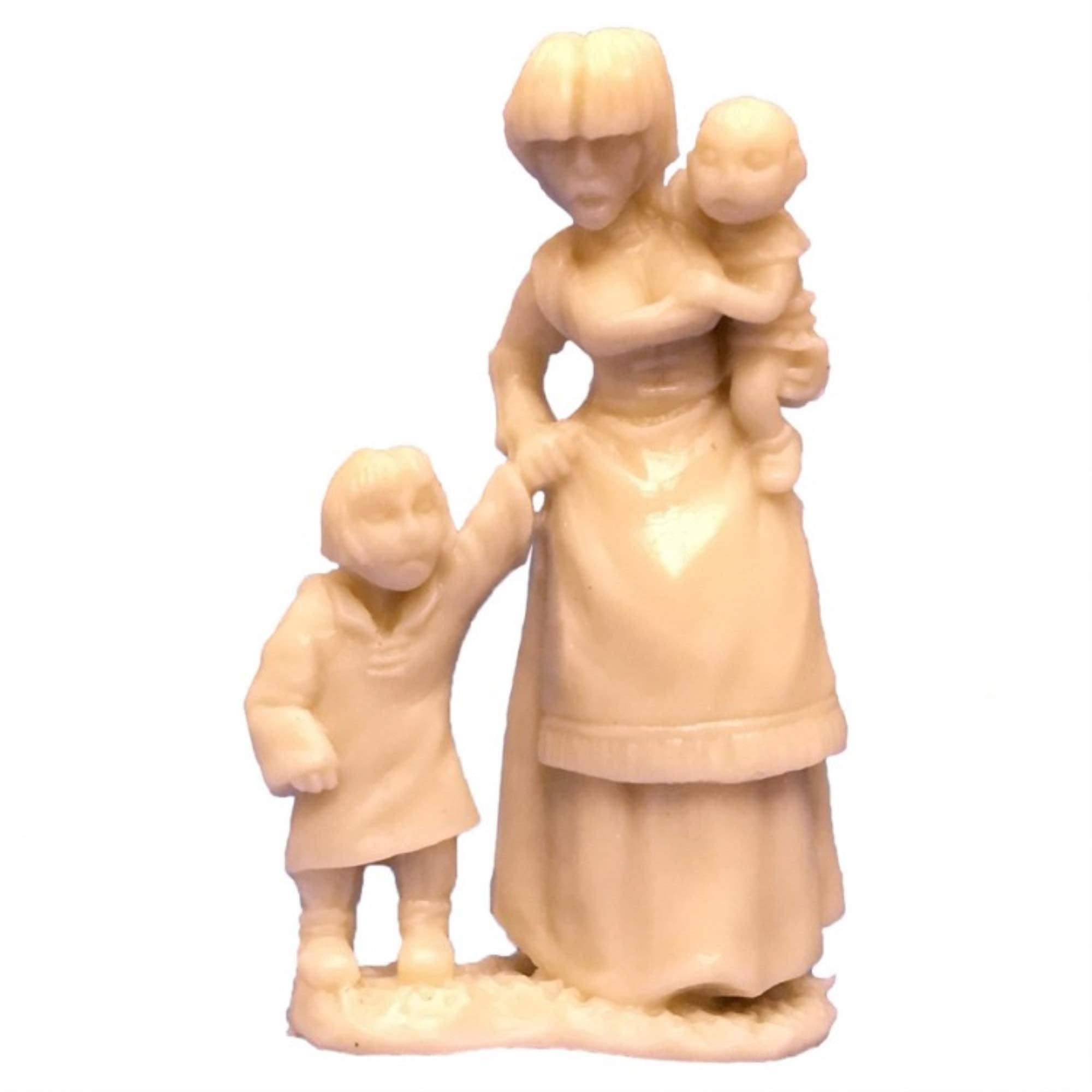 Reaper Townsfolk: Mom & Kids (1) Miniature